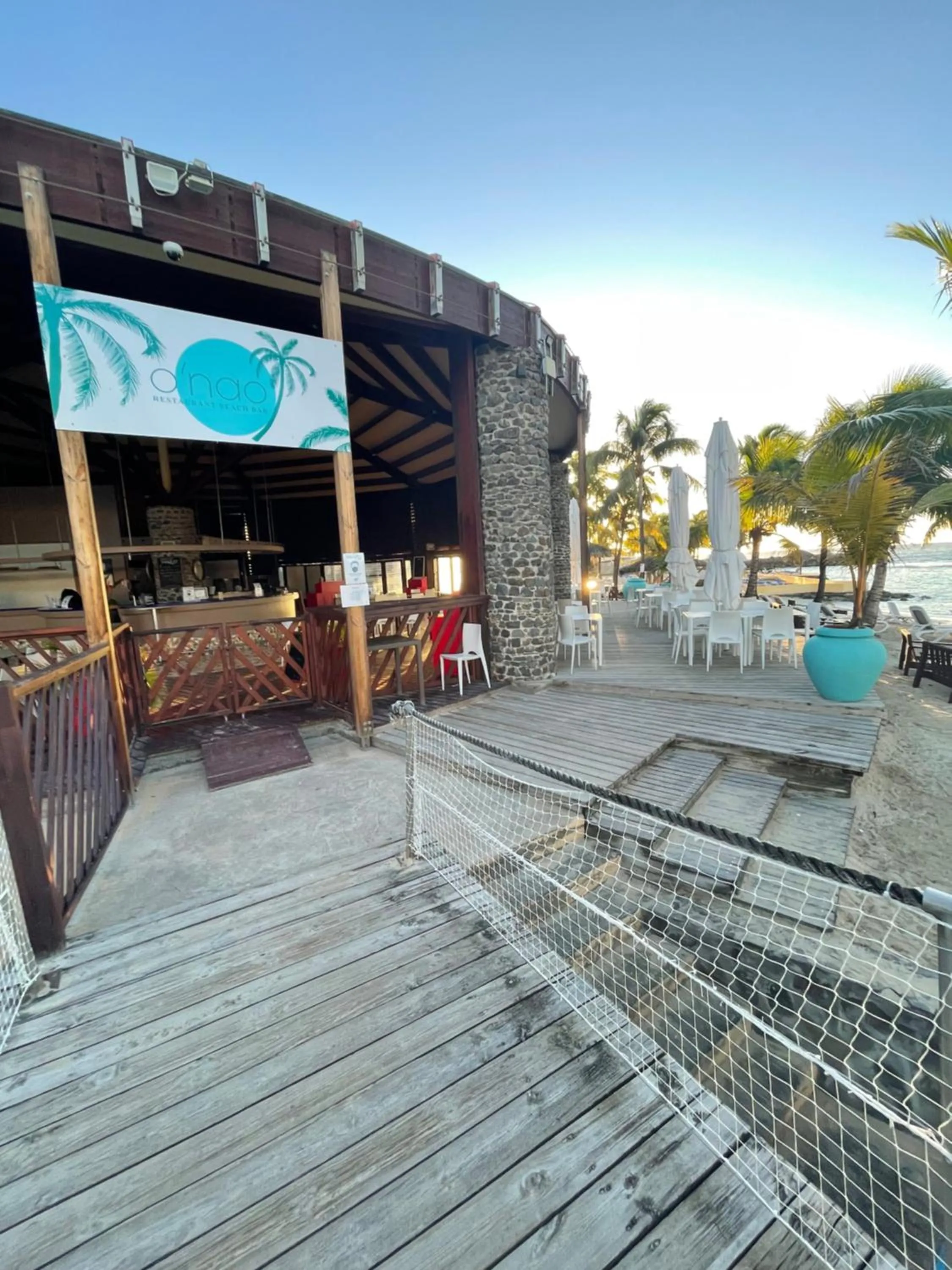 Restaurant/places to eat in Studio 25 m Manganao Joela 4 personnes avec machine a laver