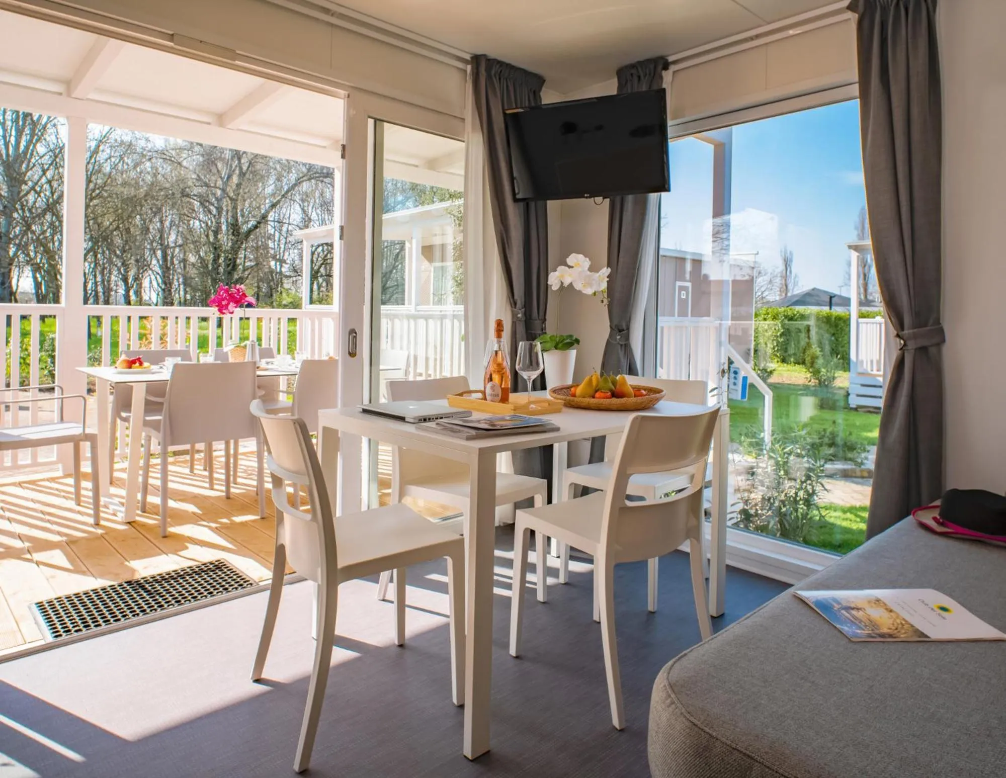 Dining area in Club del Sole Bologna Easy Camping Village