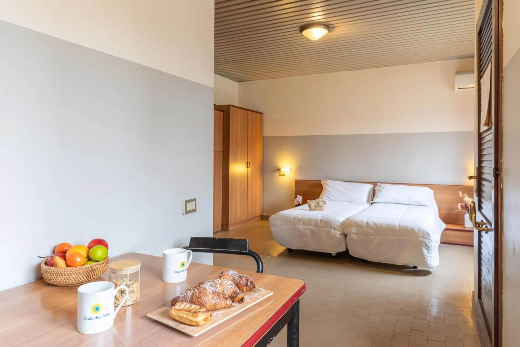 Bedroom, Bed in Club del Sole Bologna Easy Camping Village