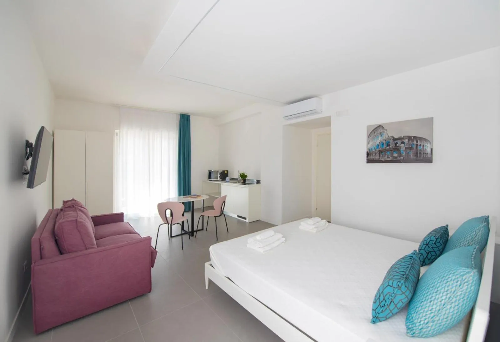 Bedroom, Bed in B&B Gemmis in Pompeii