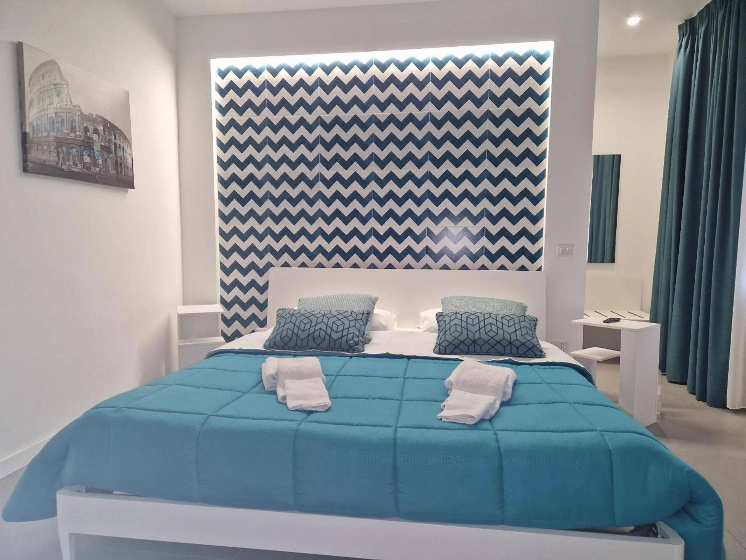 Bedroom, Bed in B&B Gemmis in Pompeii