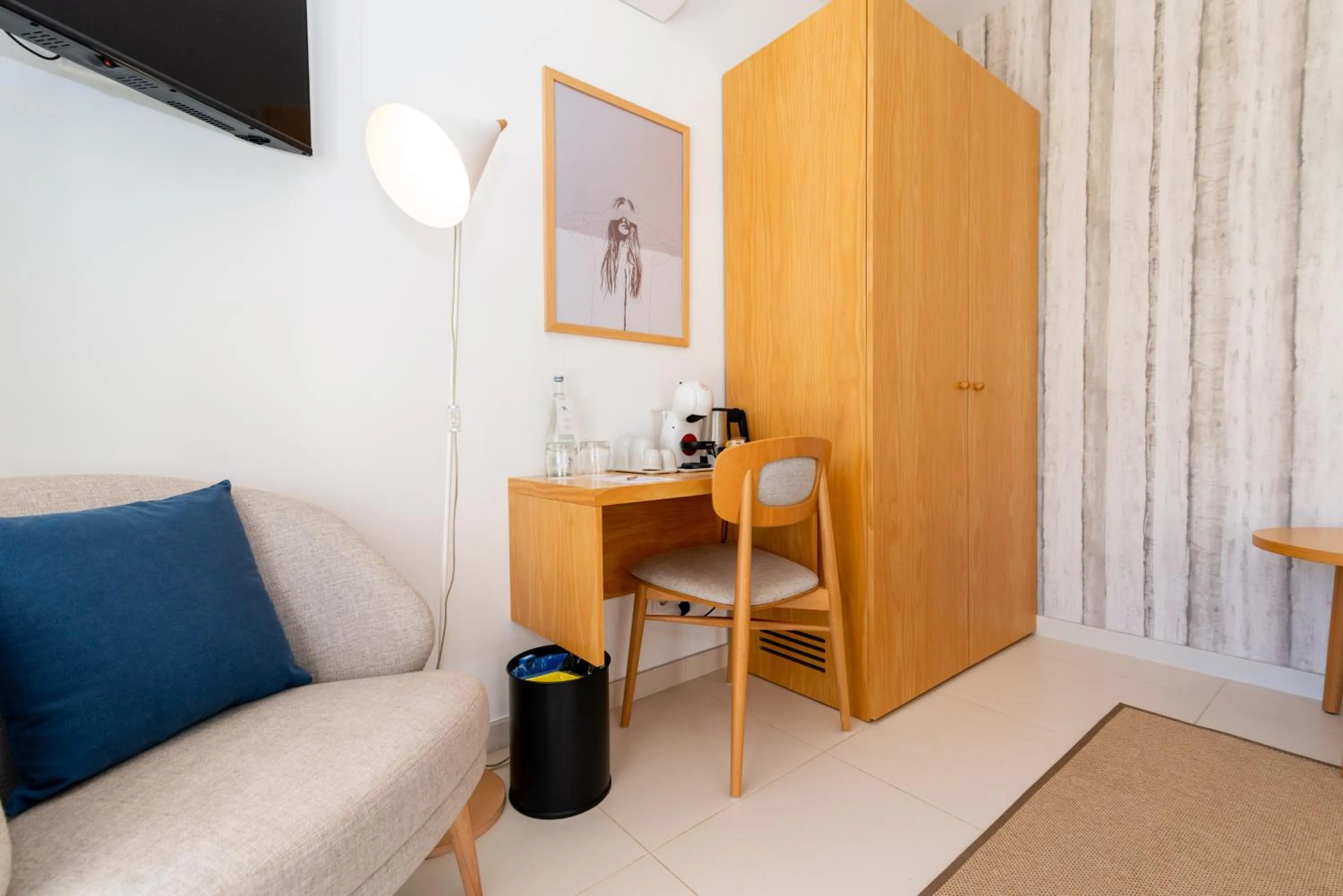 Coffee/tea facilities in Quinta Dos Perfumes