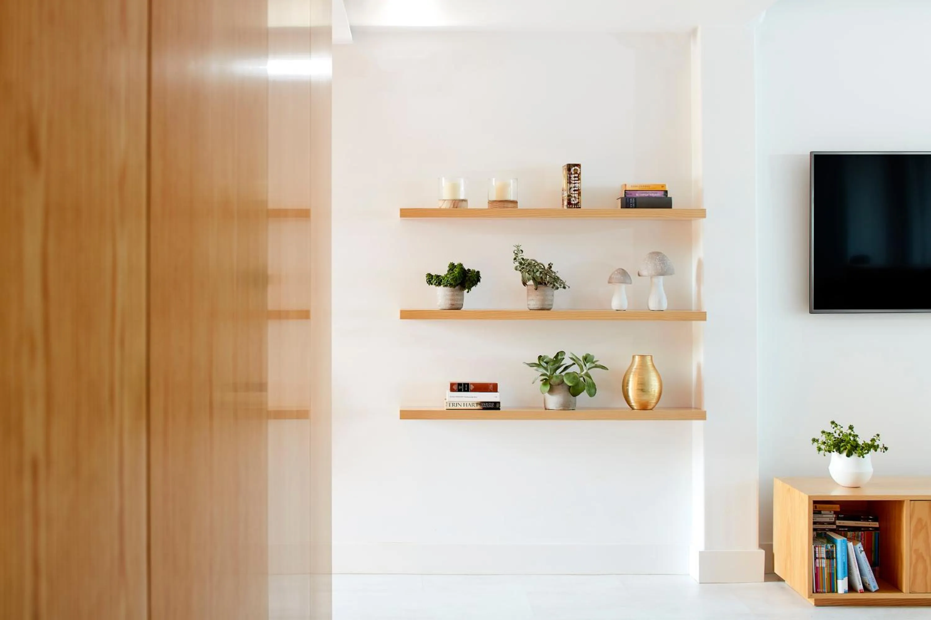 Communal lounge/ TV room in Quinta Dos Perfumes