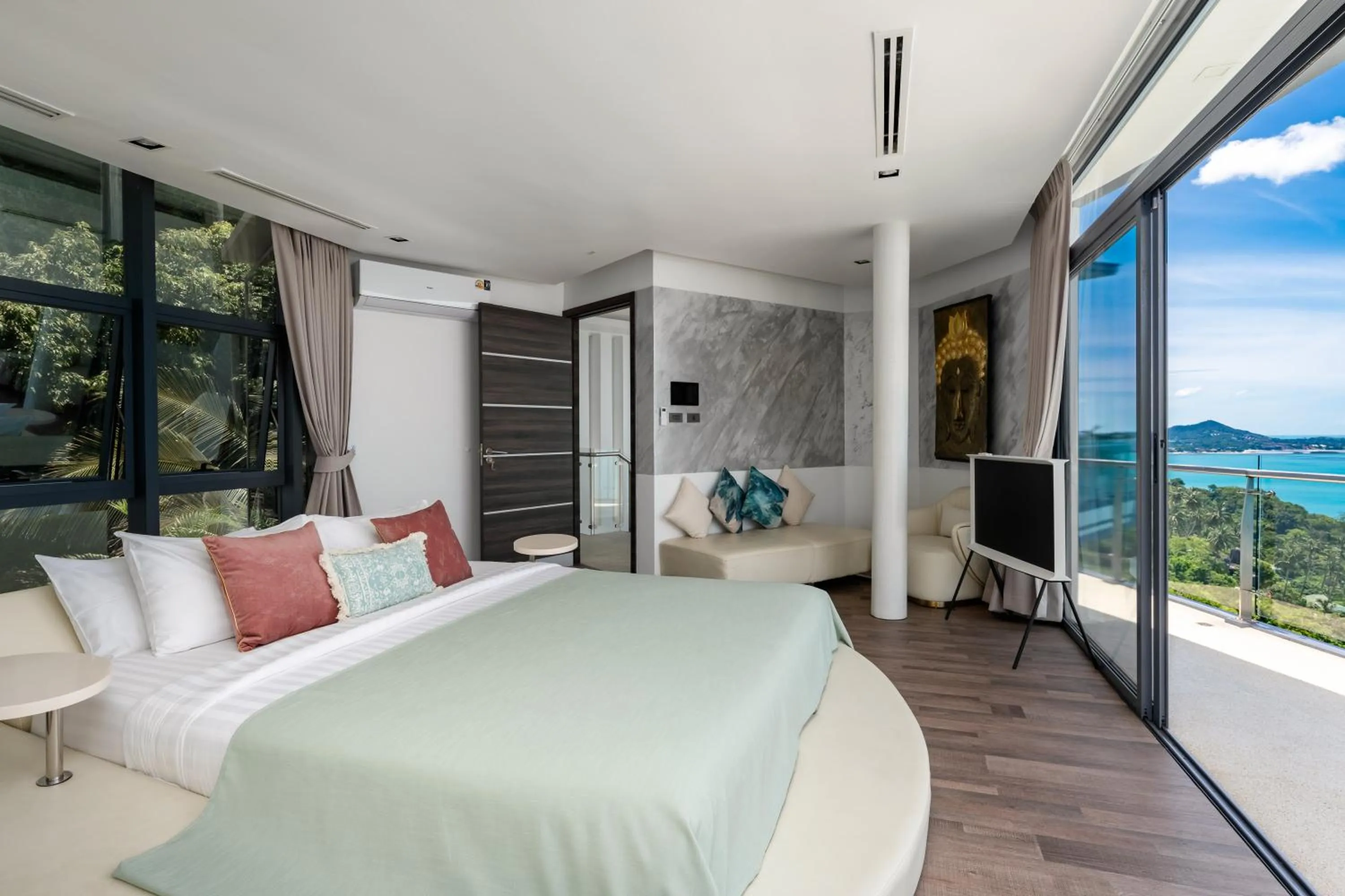 Bedroom, Bed in Villa Seawadee - luxurious, award-winning design Villa with amazing panoramic seaview