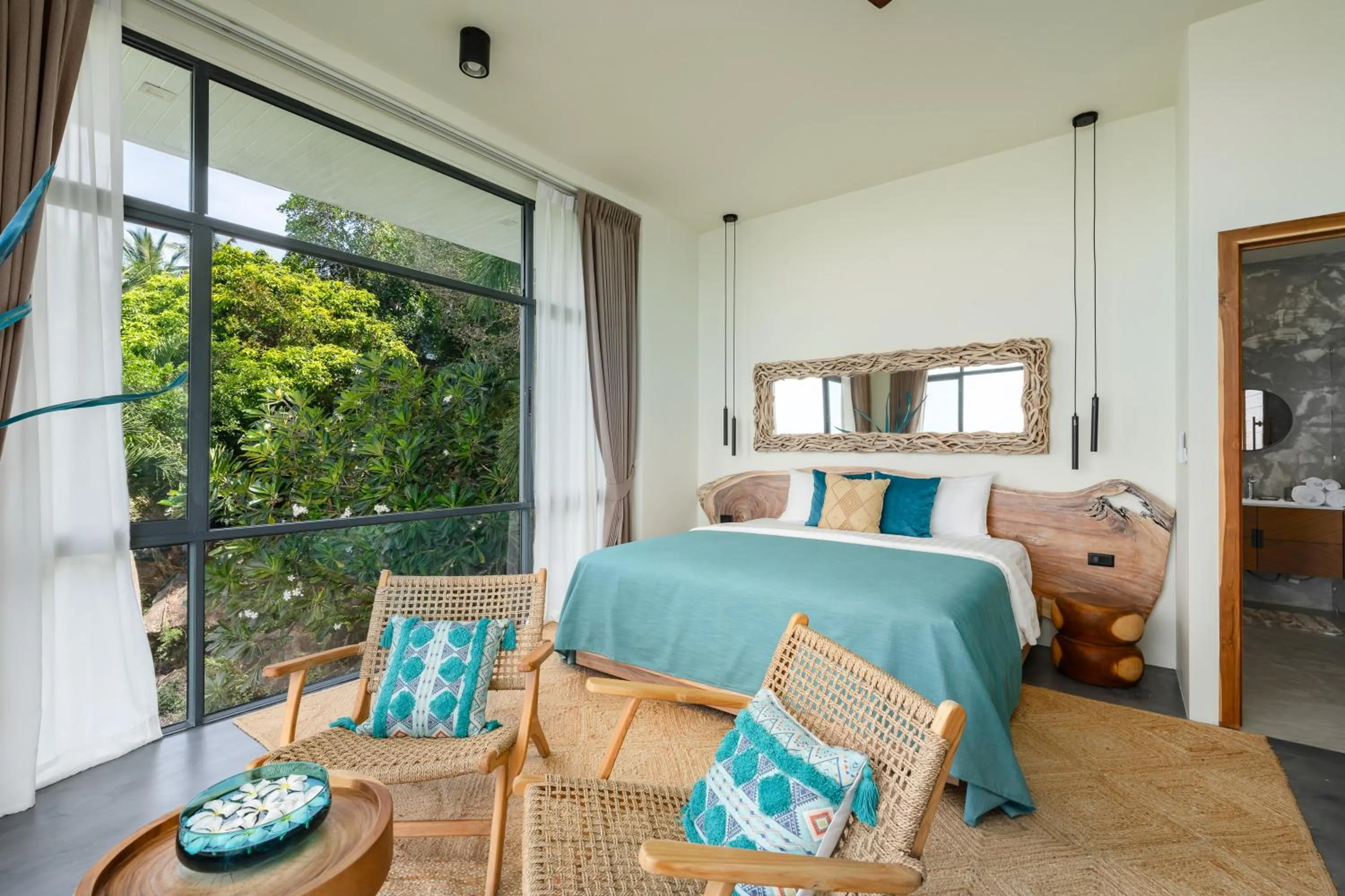 Bedroom, Bed in Villa Seawadee - luxurious, award-winning design Villa with amazing panoramic seaview