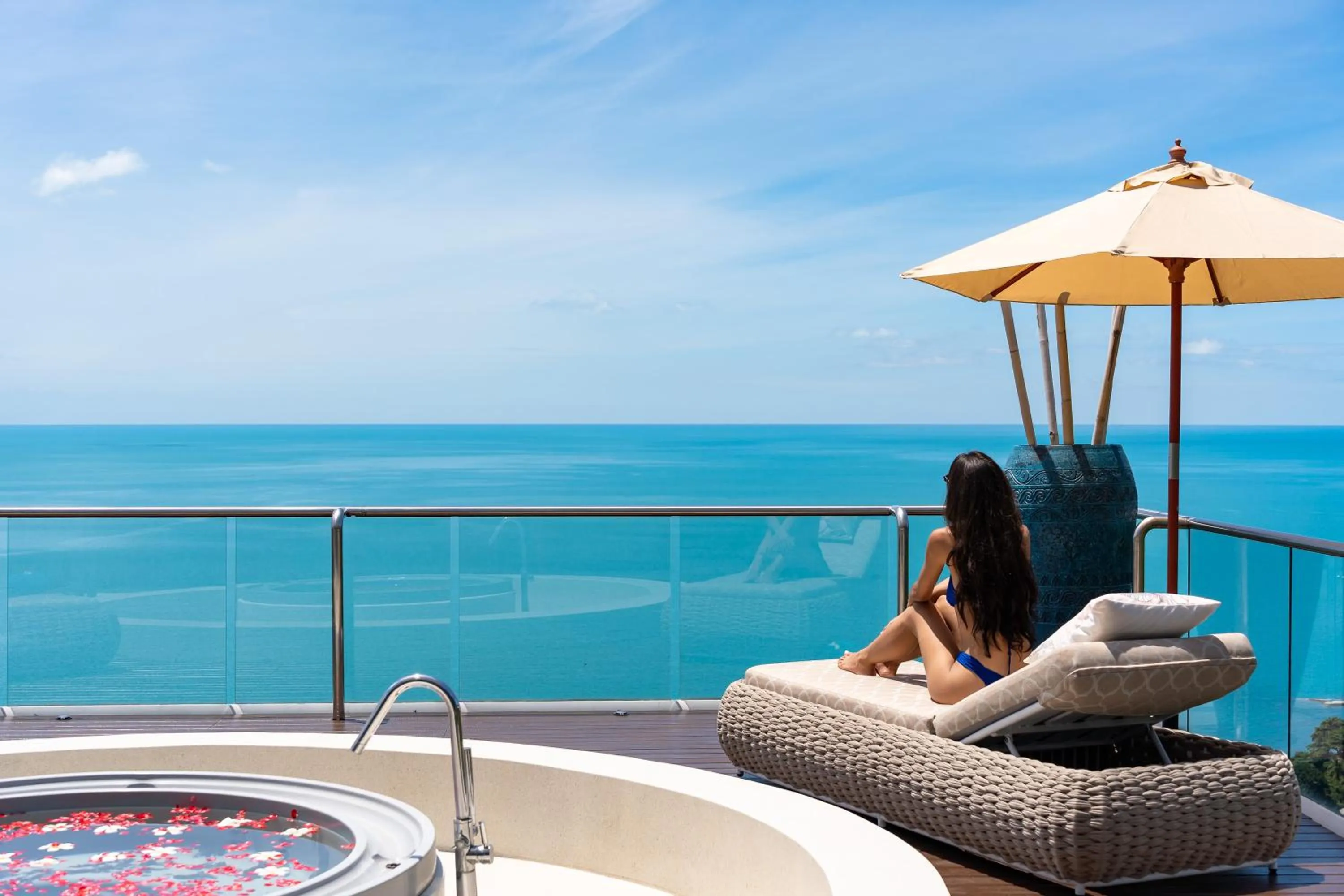 Villa Seawadee - luxurious, award-winning design Villa with amazing panoramic seaview