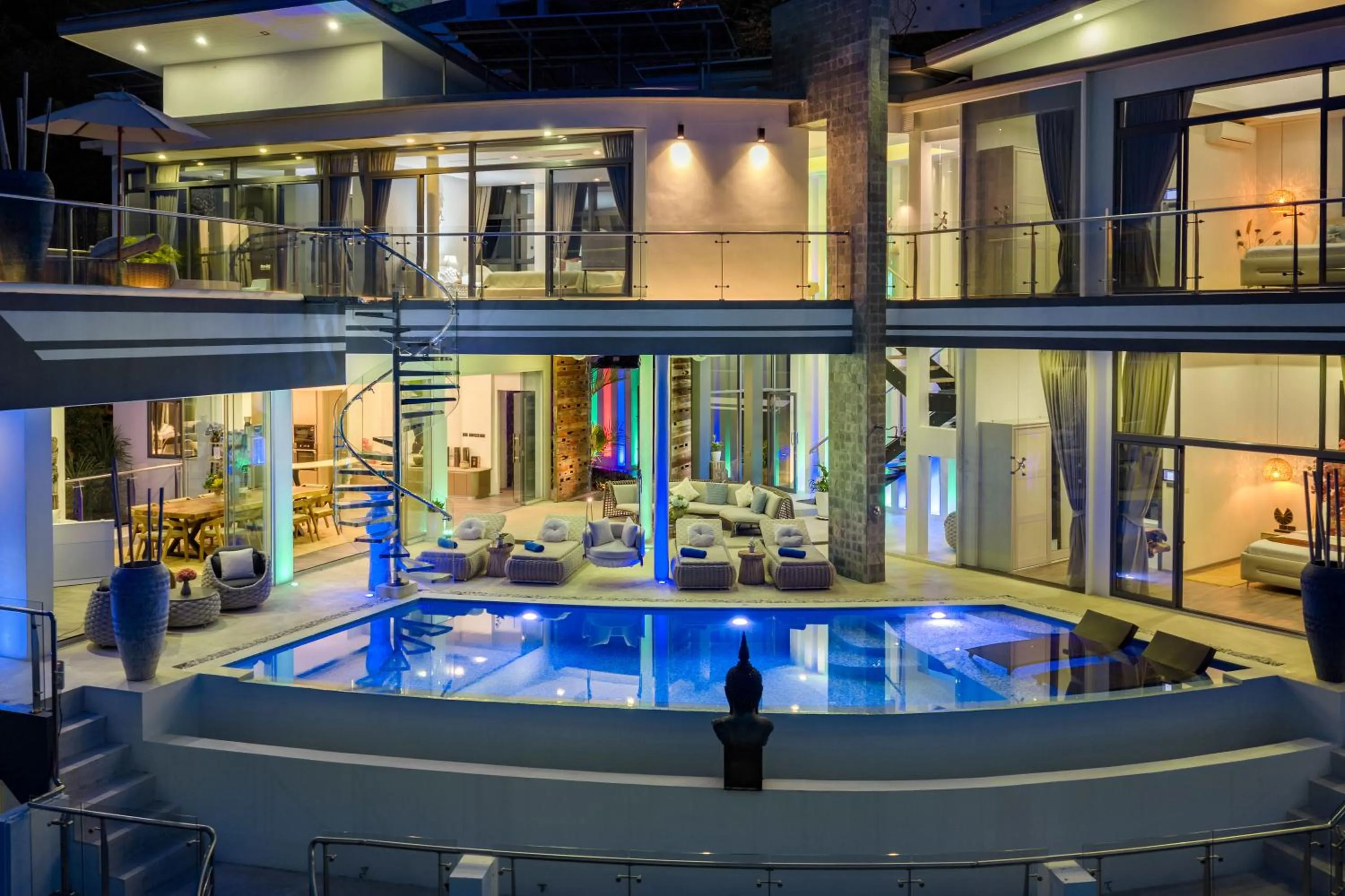 Villa Seawadee - luxurious, award-winning design Villa with amazing panoramic seaview