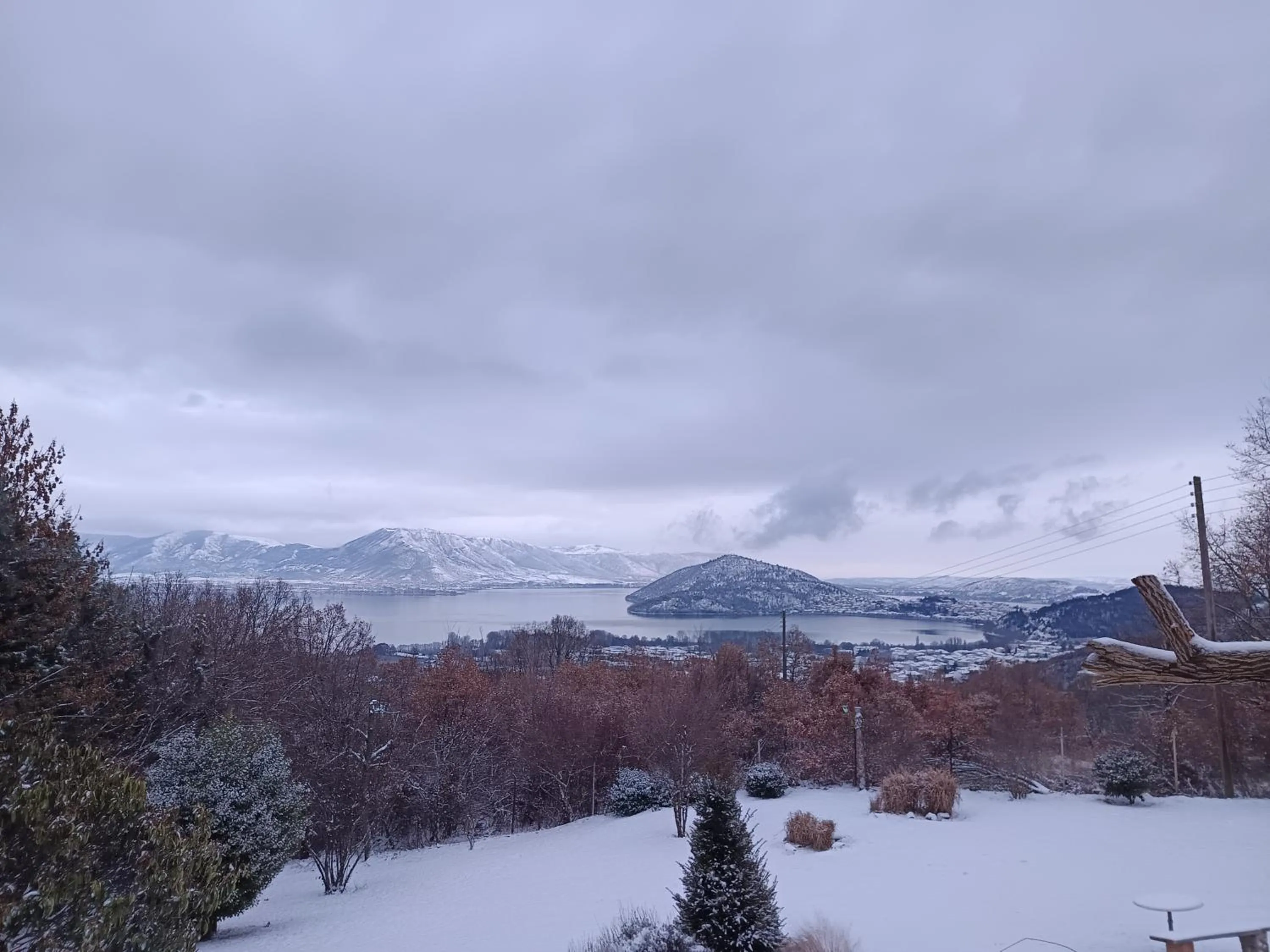 Winter in Guesthouse Vissinokipos - Biker Friendly - Motorradhotel