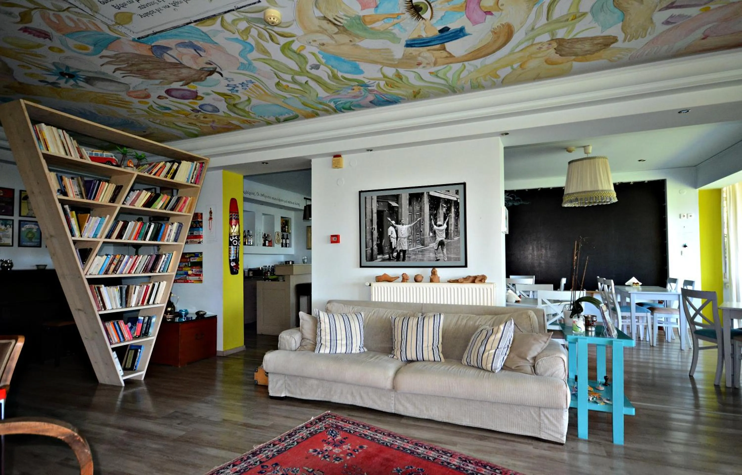 Lobby or reception in Guesthouse Vissinokipos - Biker Friendly - Motorradhotel