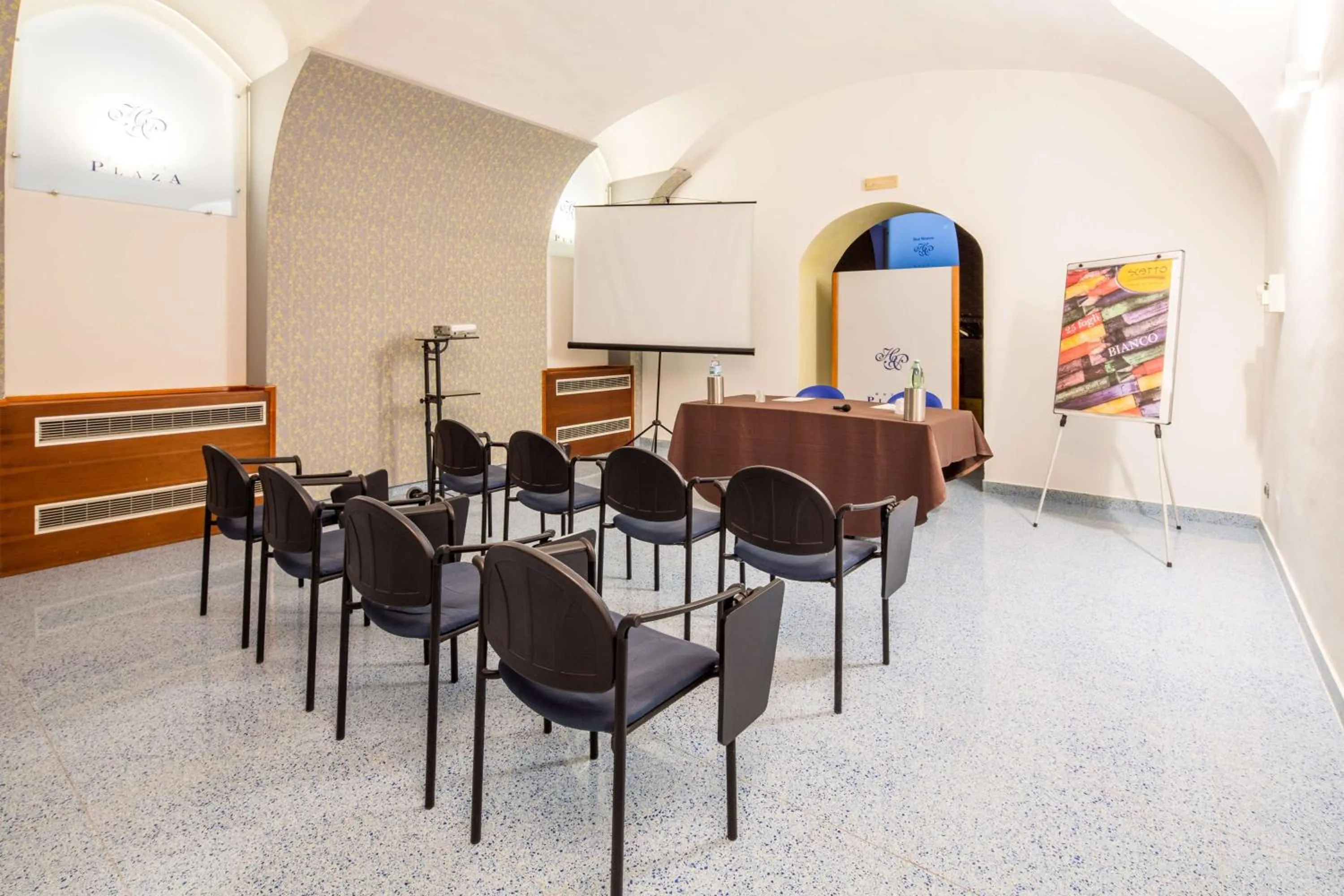 Business facilities in Best Western Plus Hotel Plaza