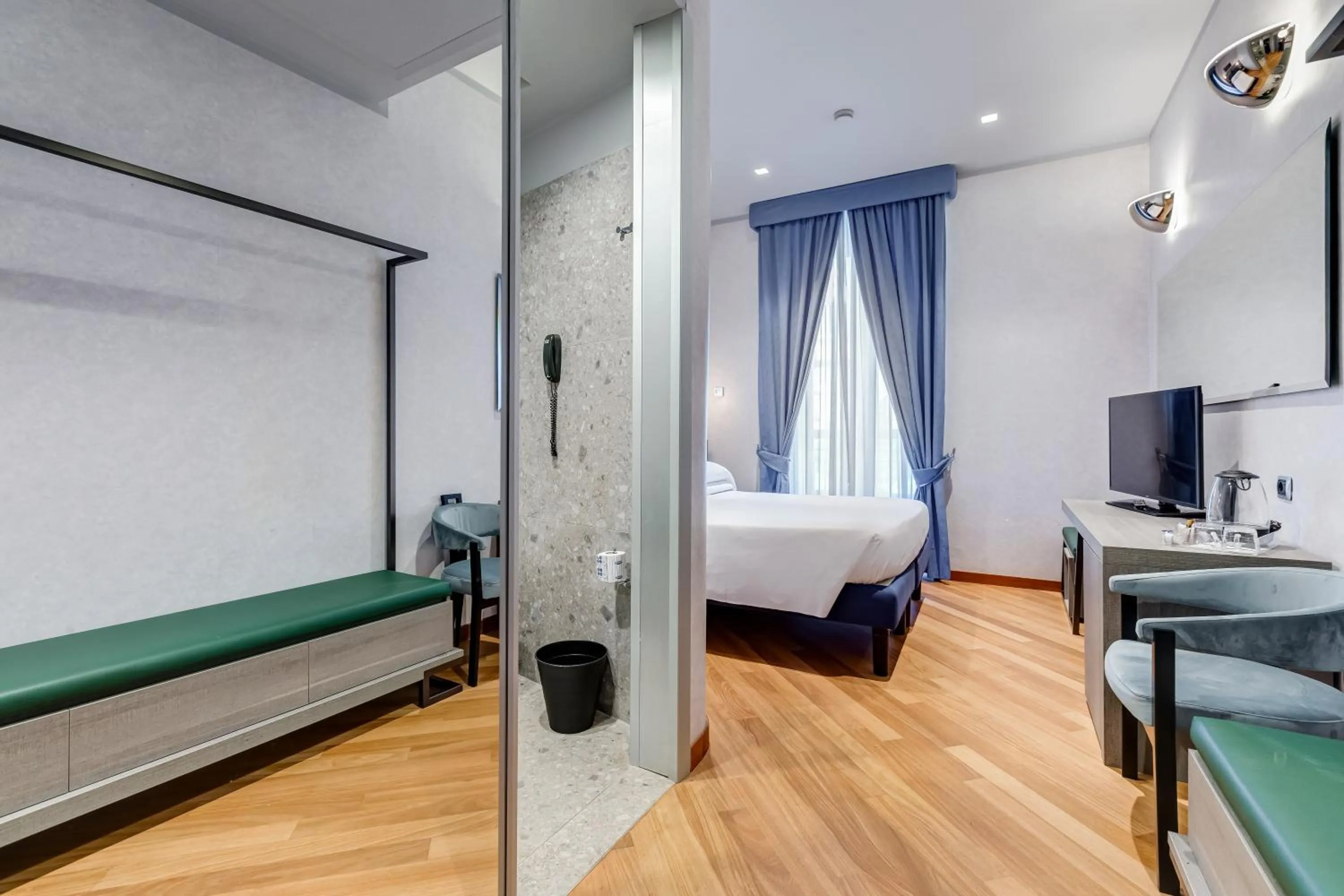 Bedroom, Bed in Best Western Plus Hotel Plaza