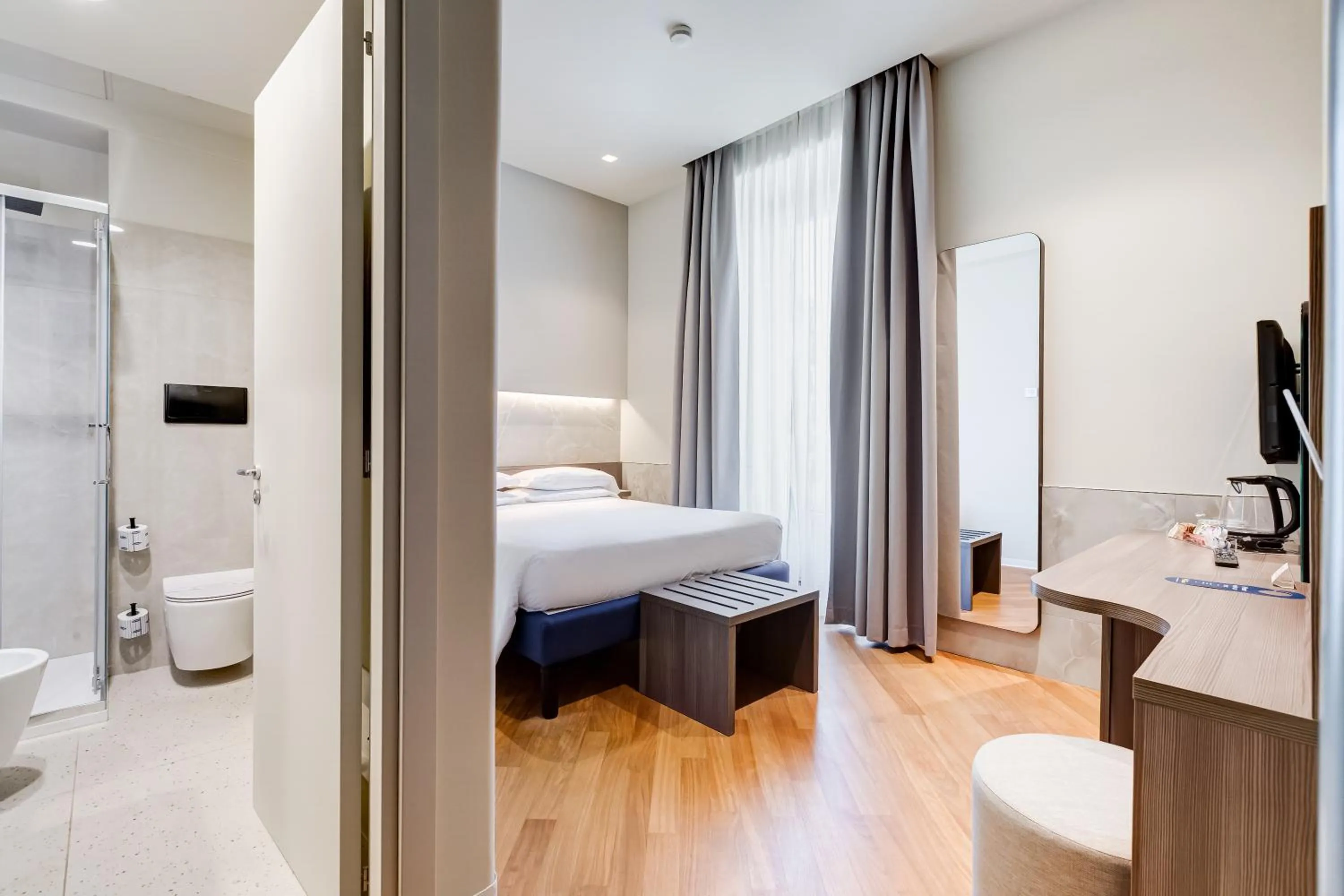 Bedroom, Bed in Best Western Plus Hotel Plaza