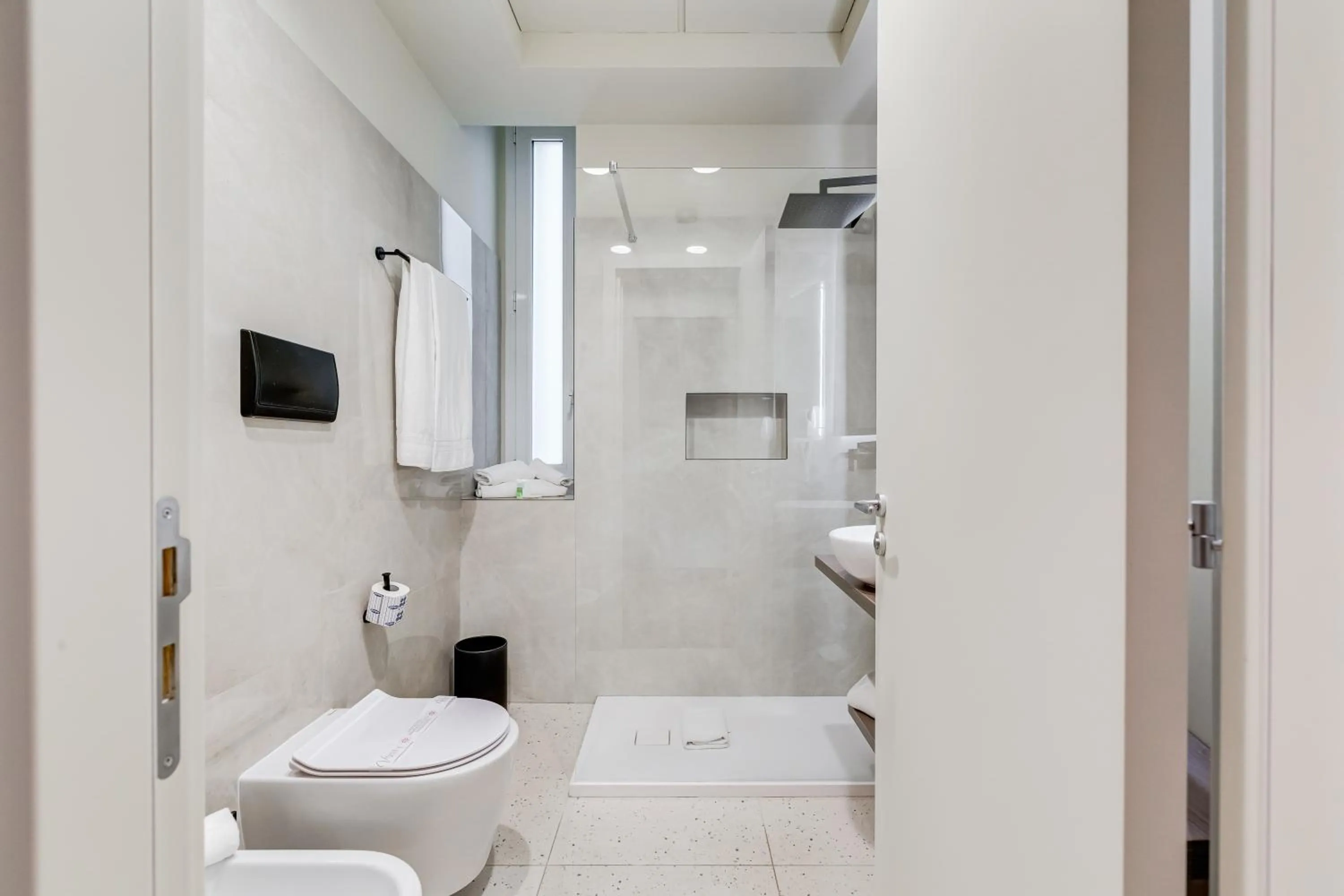 Bathroom in Best Western Plus Hotel Plaza