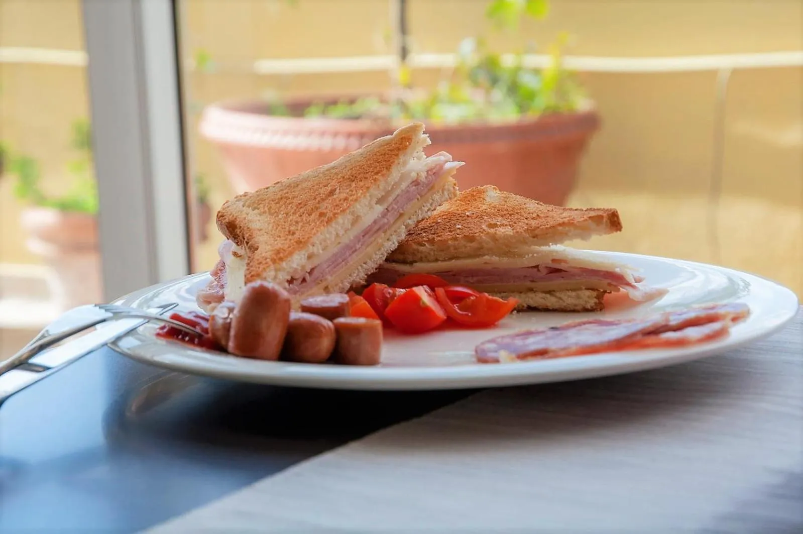 Restaurant/places to eat in Best Western Plus Hotel Plaza