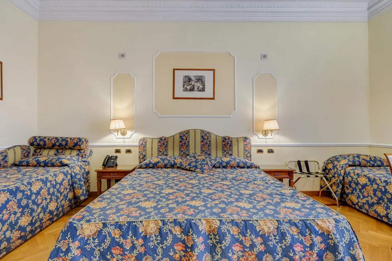 Bed in Hotel Cellini