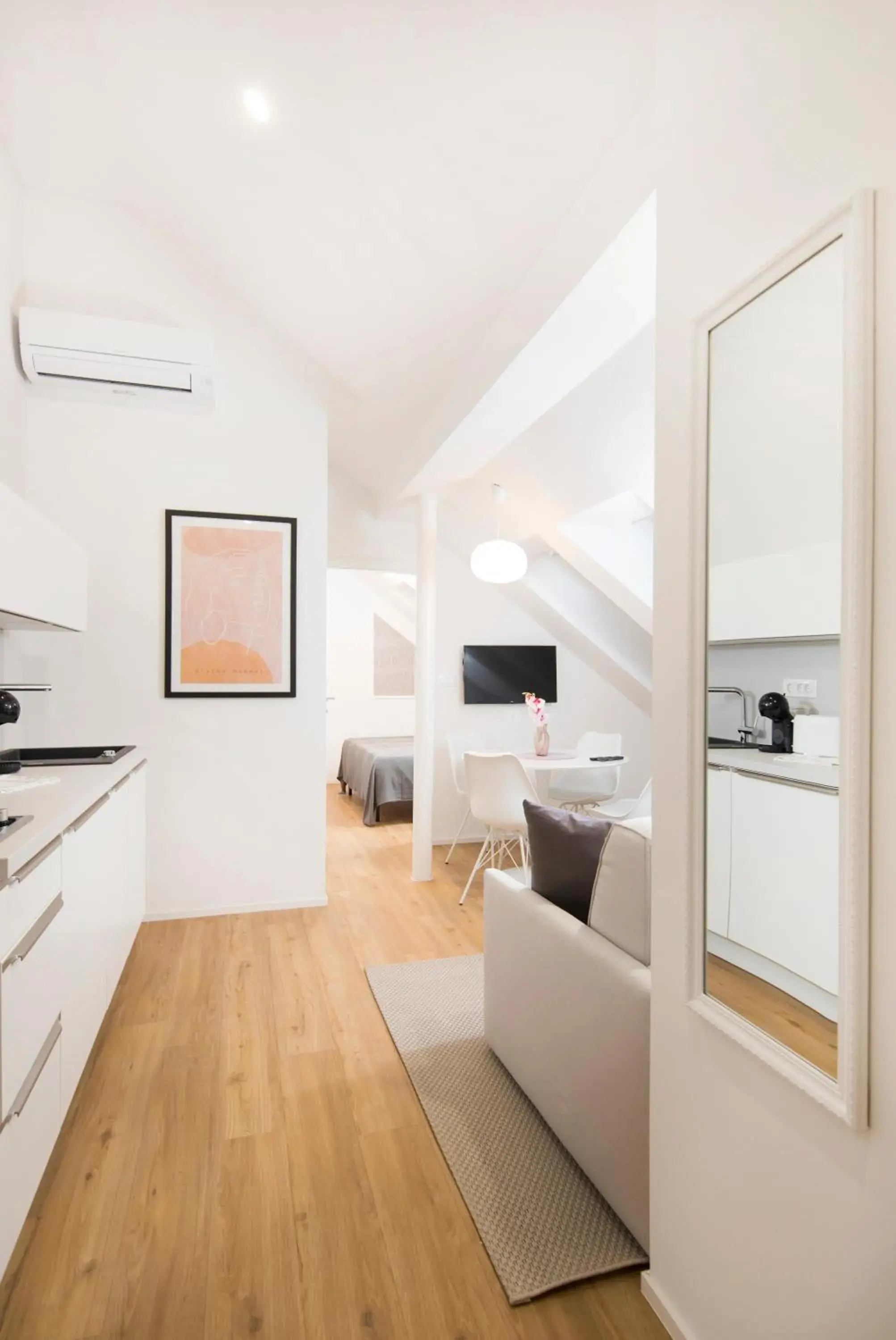 Loft with Castle View in Cozy apartments Loft with Castle View in Cozy apartments