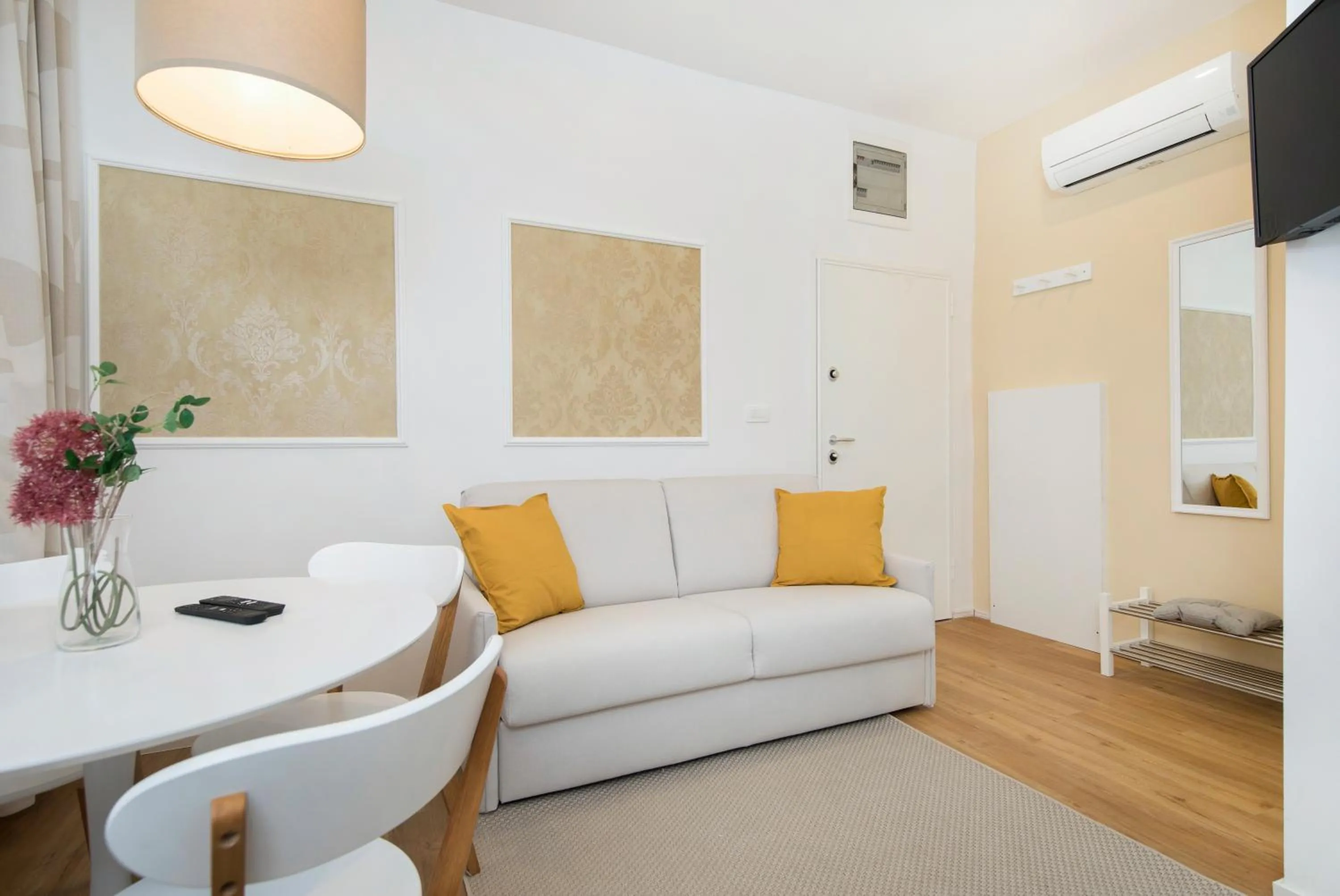 TV and multimedia in Cozy apartments