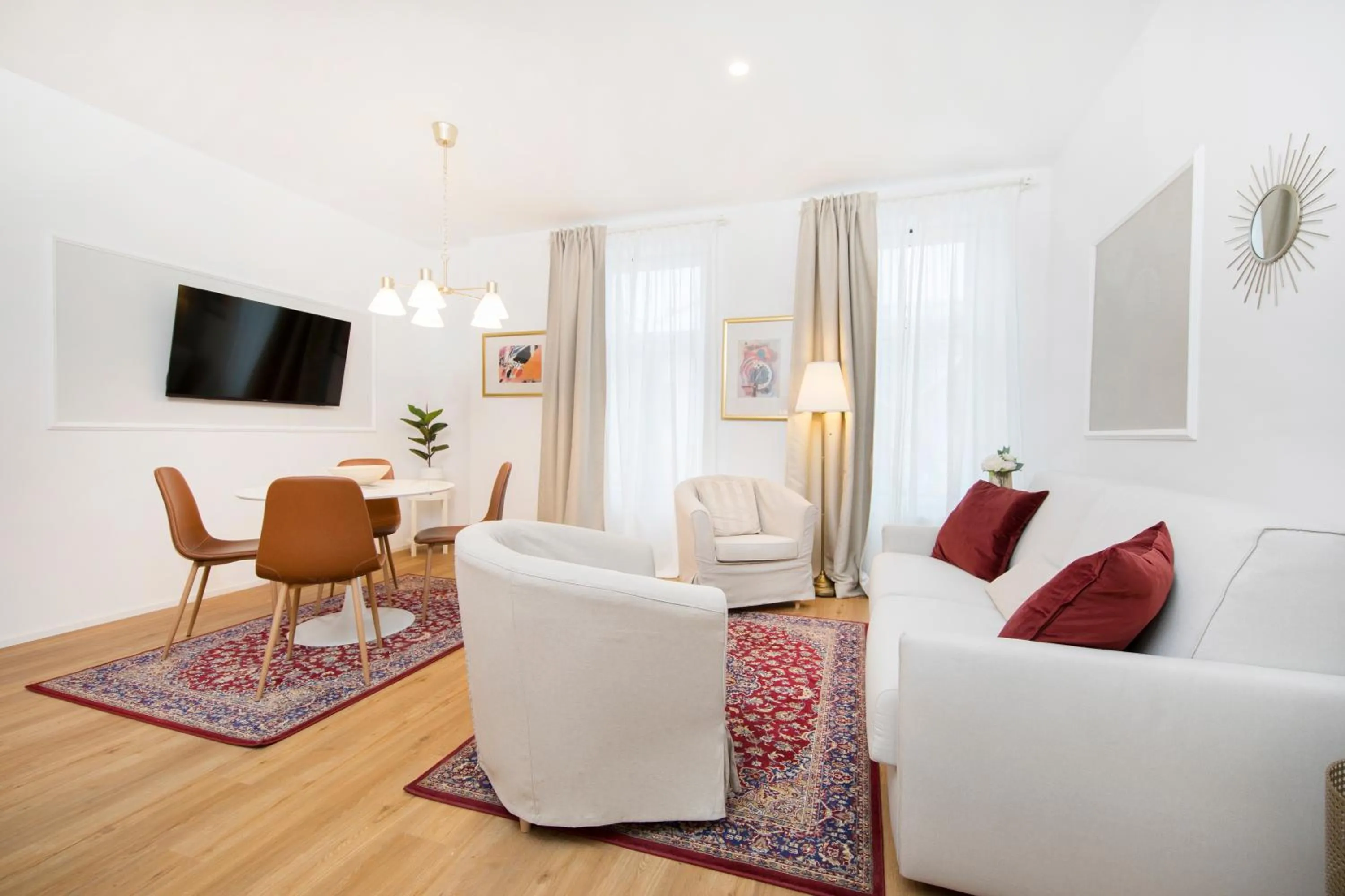 Communal lounge/ TV room in Cozy apartments
