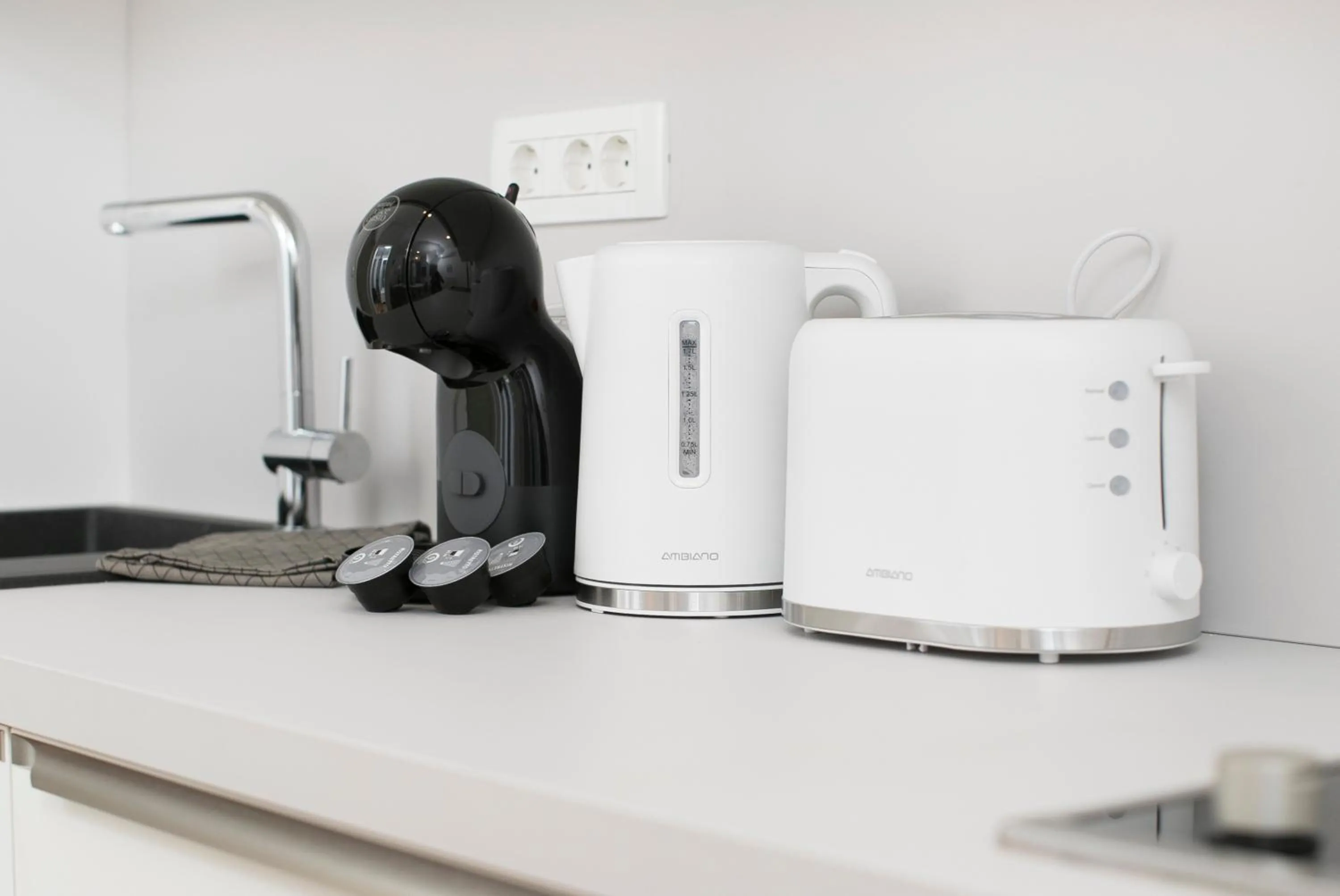 Coffee/tea facilities in Cozy apartments