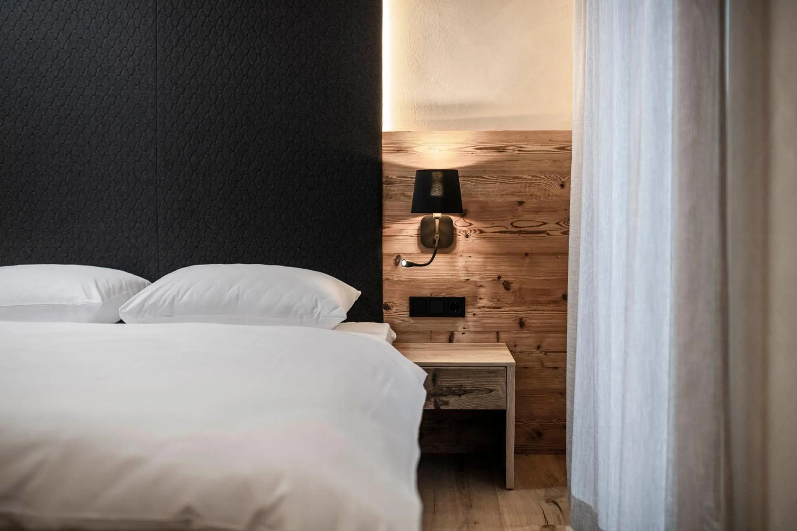 Photo of the whole room, Bed in LaMonte Luxury Apartments