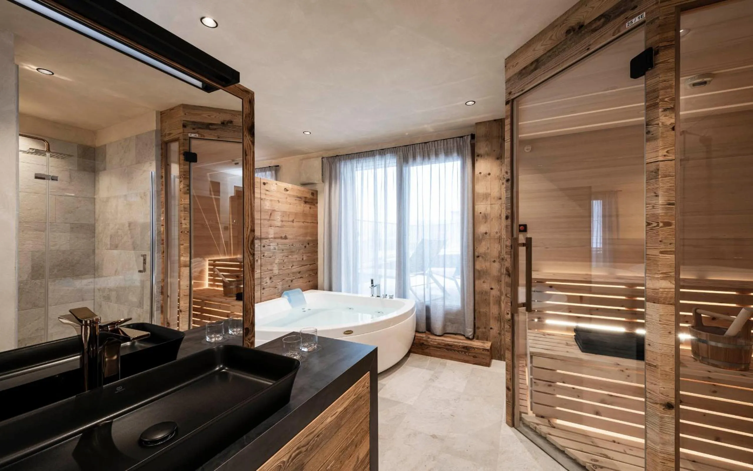 Hot Tub in LaMonte Luxury Apartments