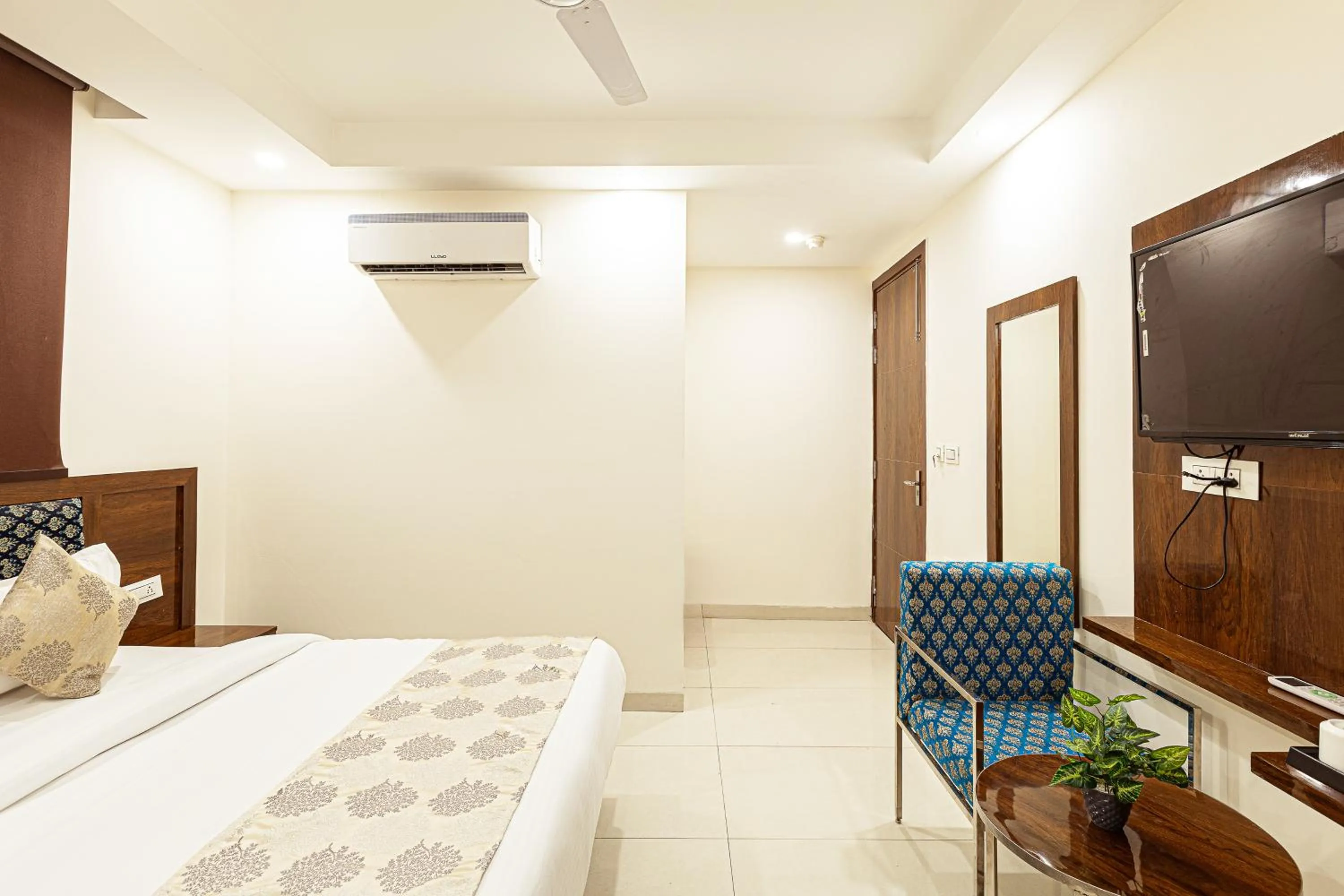Bed in Hotel Emblem Suites Delhi Airport - Free Airport Pickup or Drop