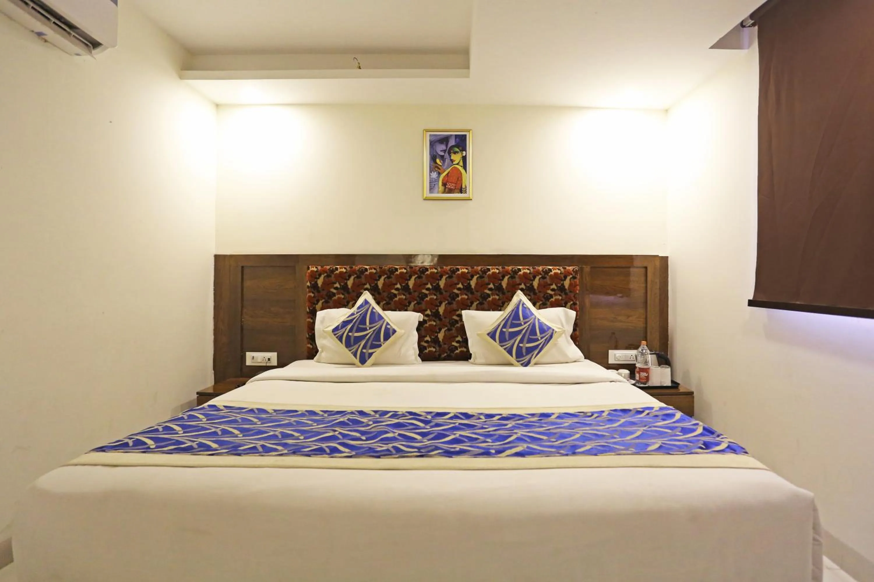 Bed in Hotel Emblem Suites Delhi Airport - Free Airport Pickup or Drop