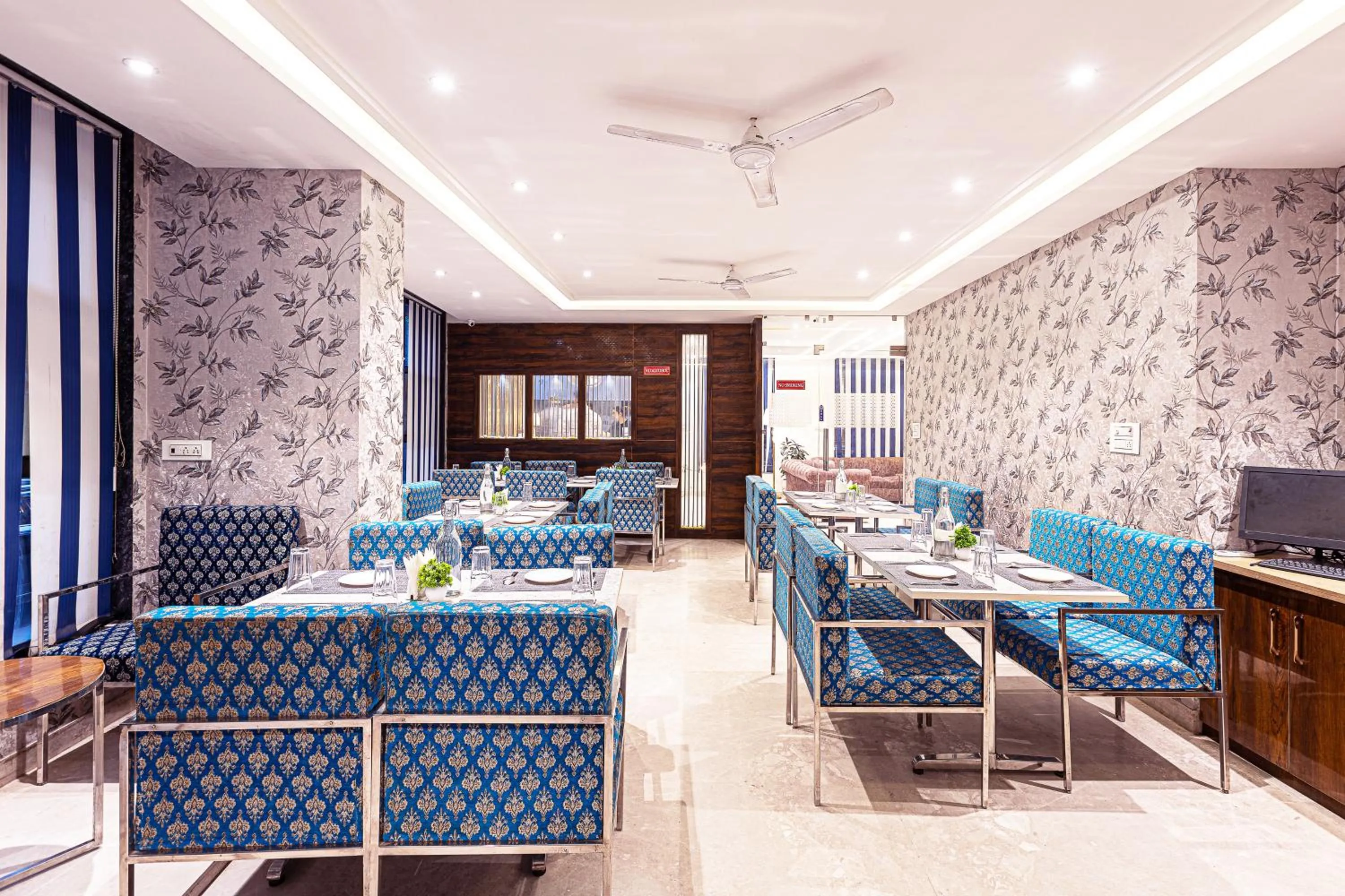 Restaurant/places to eat in Hotel Emblem Suites Delhi Airport - Free Airport Pickup or Drop