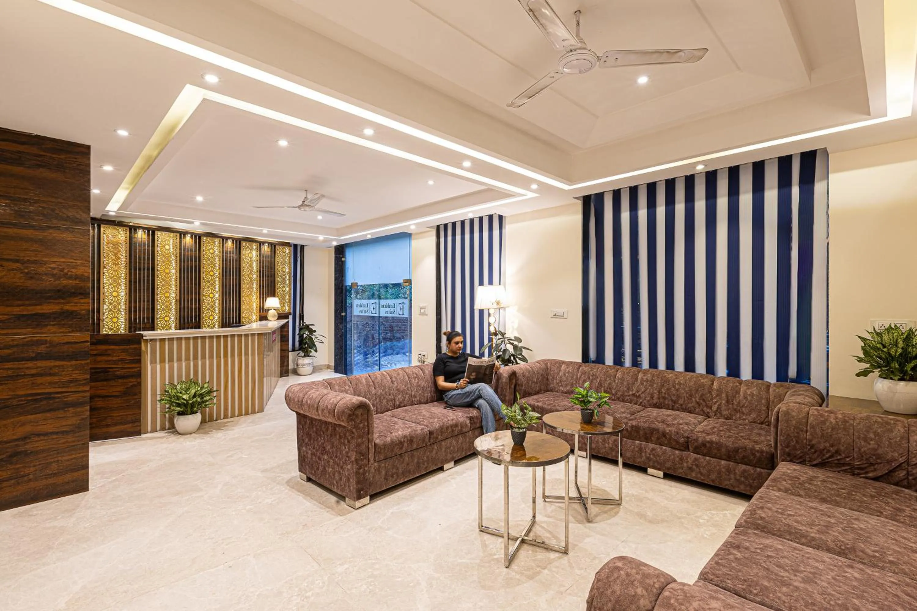 Hotel Emblem Suites Delhi Airport - Free Airport Pickup or Drop