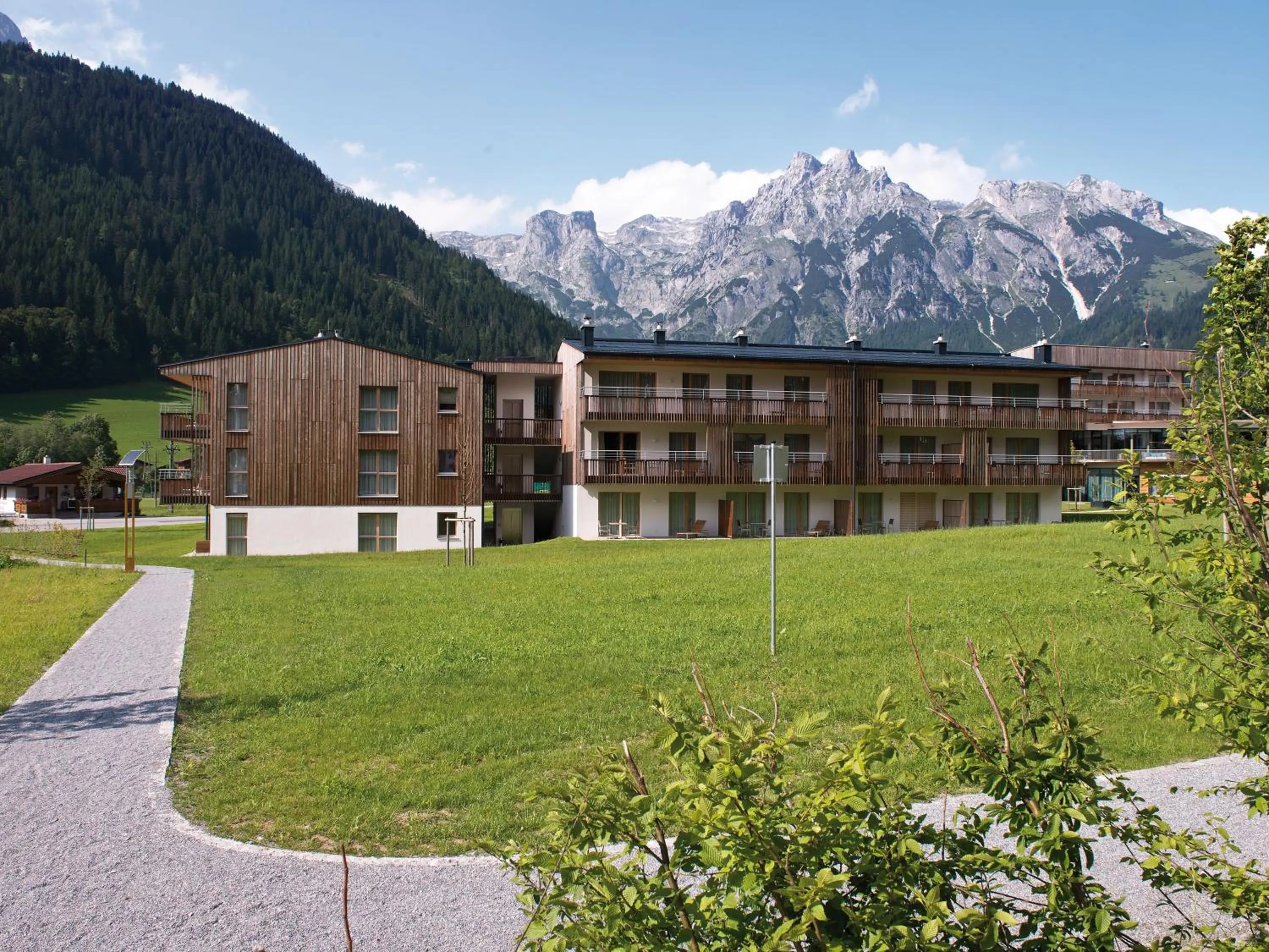 Property building in Ferienwohnungen am aja Bergresort Werfenweng