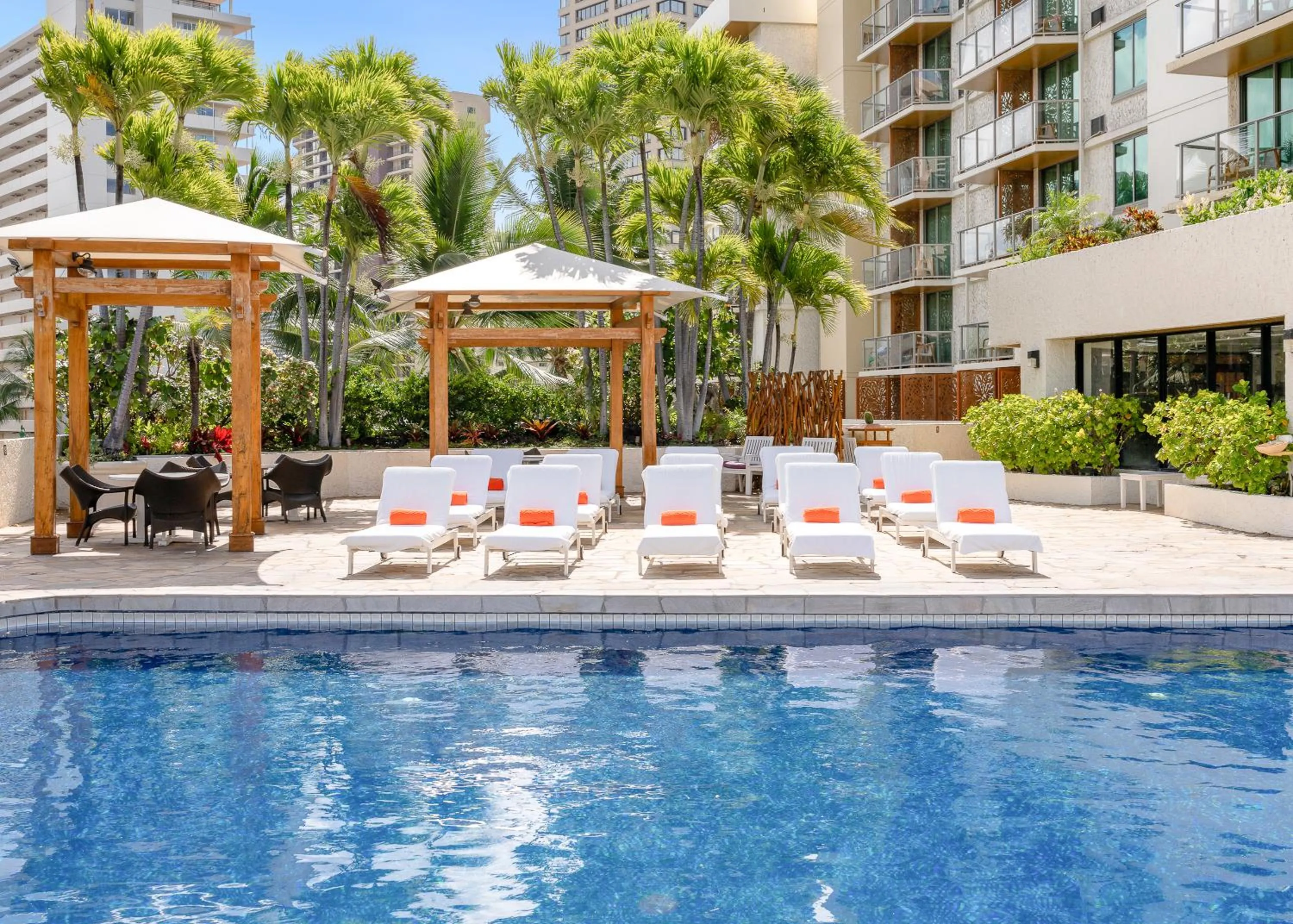 Swimming pool in Luana Waikiki Hotel & Suites