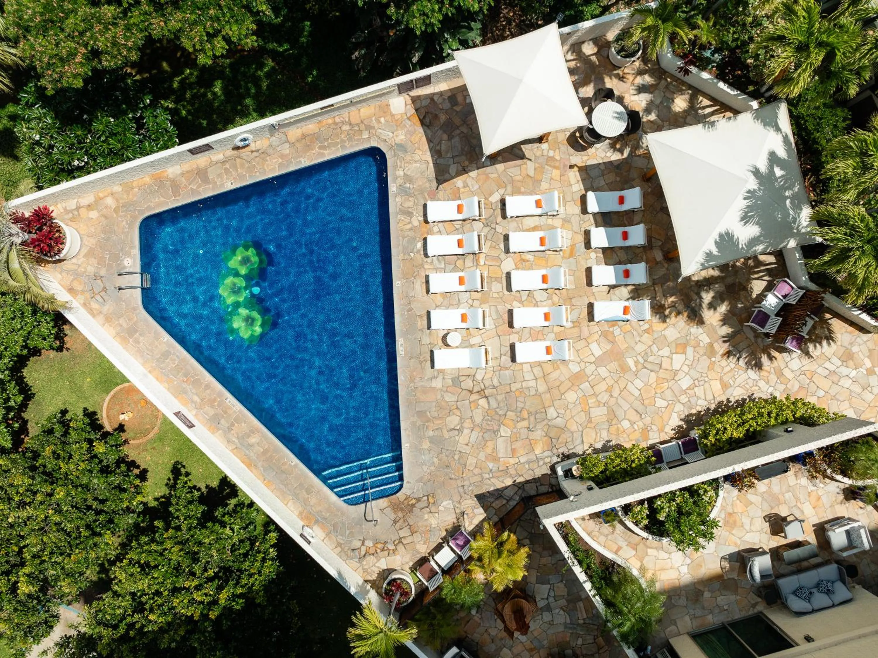 Swimming pool in Luana Waikiki Hotel & Suites