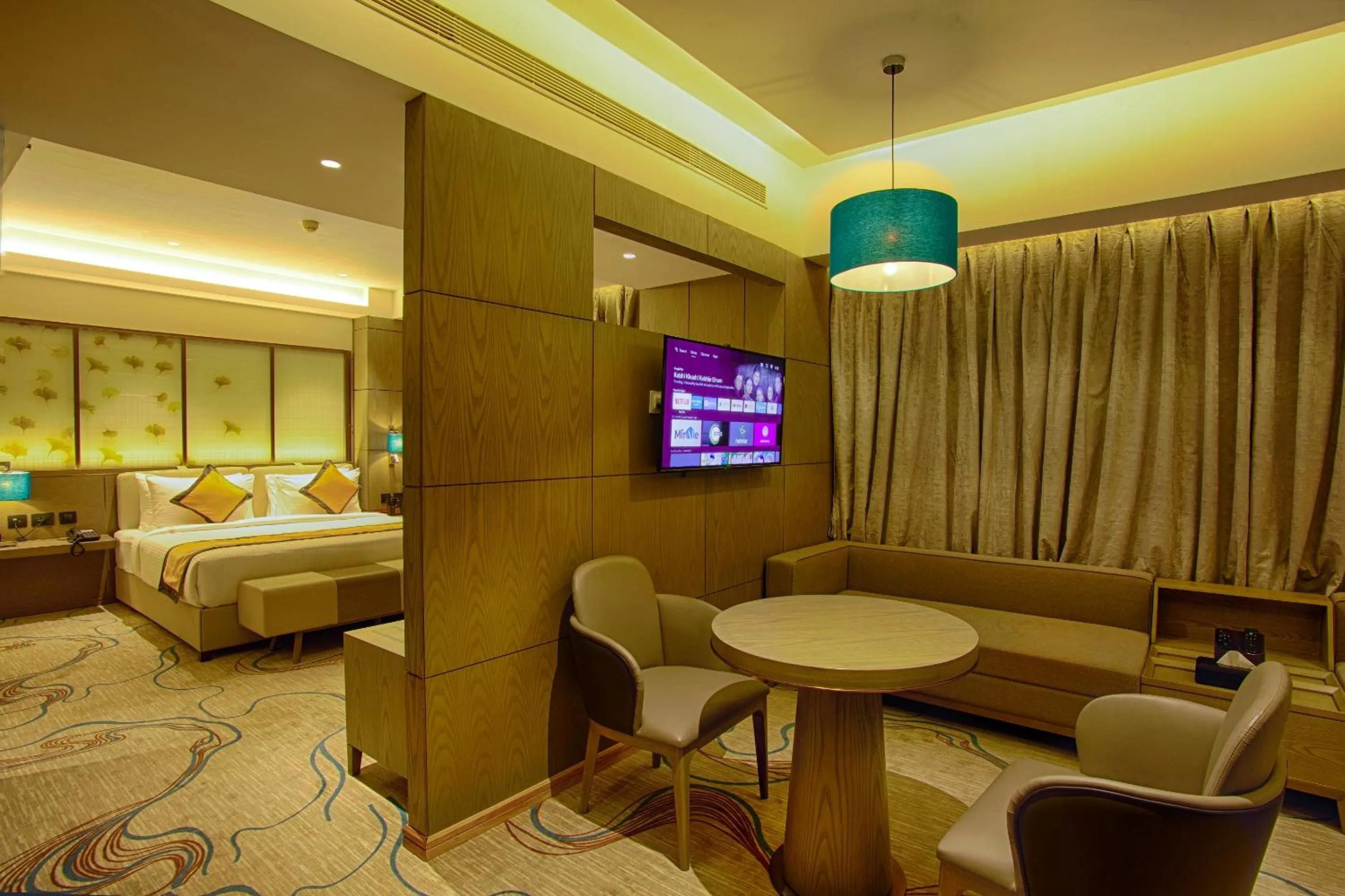 Living room, Bed in Sunhill Portico