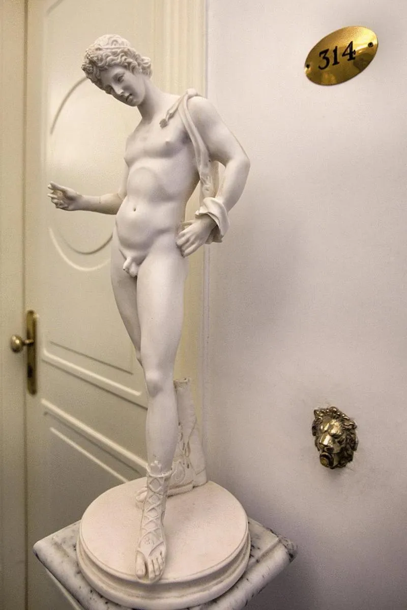 Property logo or sign in Hotel Bussola