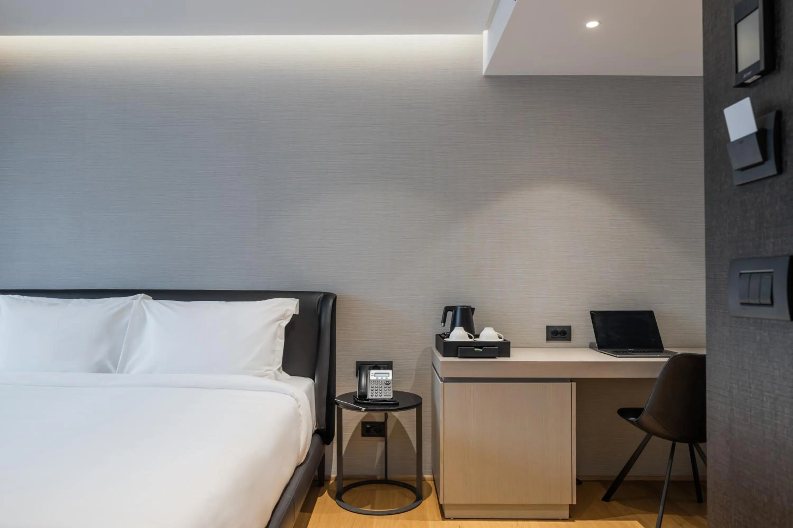 Coffee/tea facilities, Bed in Hotel MANAMI