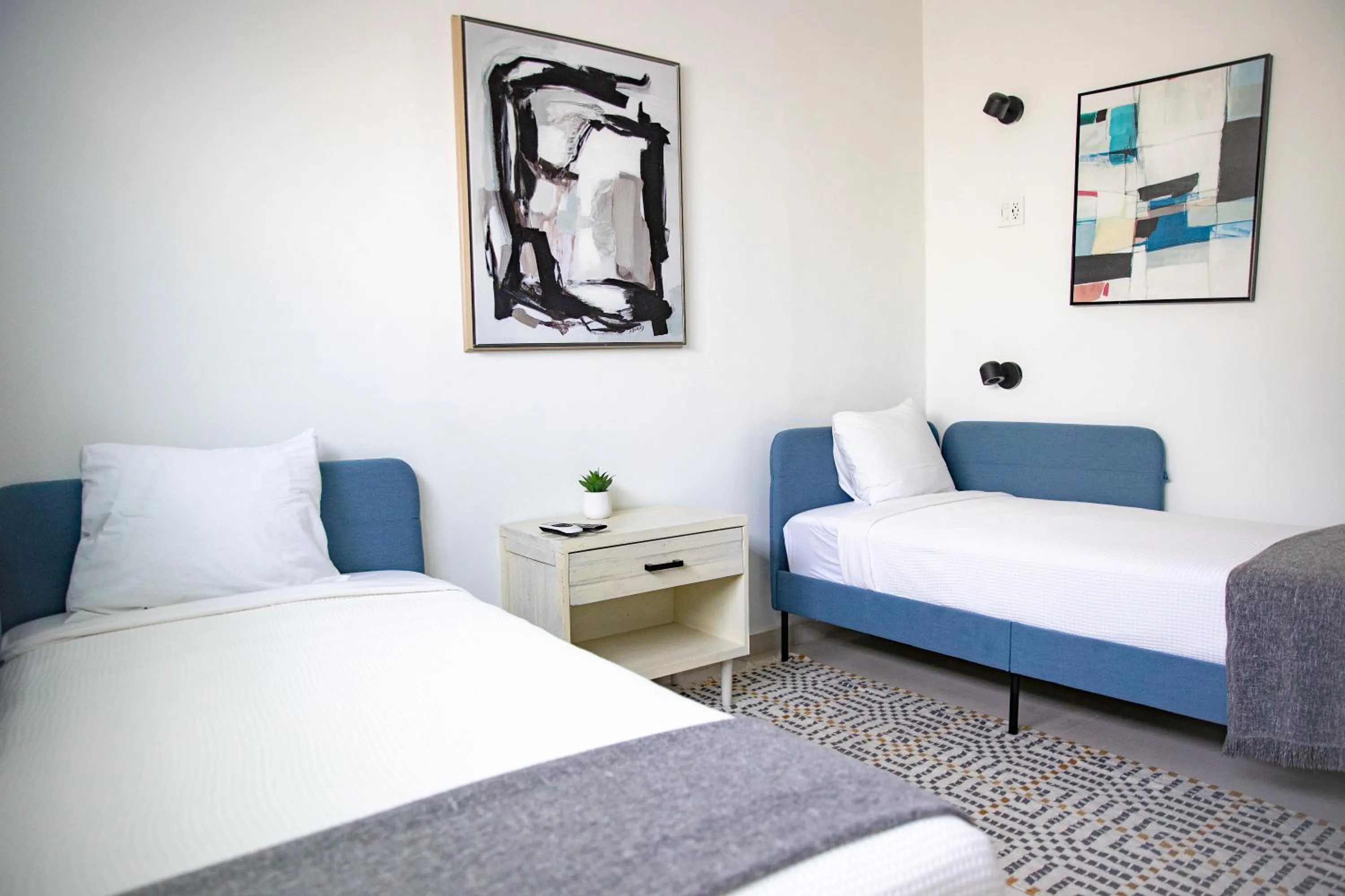 Standard Twin Room in La Buena Vida Inn