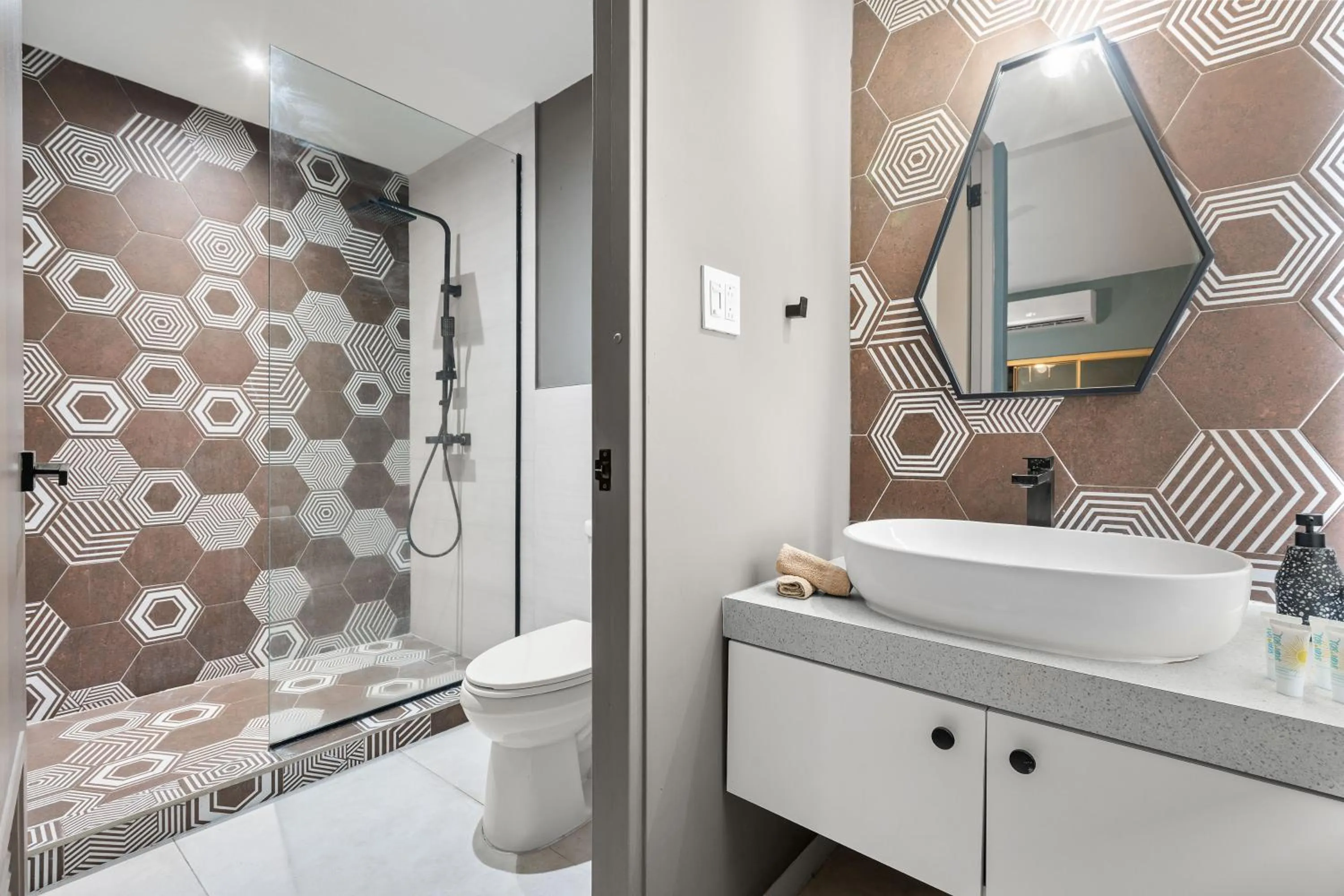 Bathroom in La Buena Vida Inn