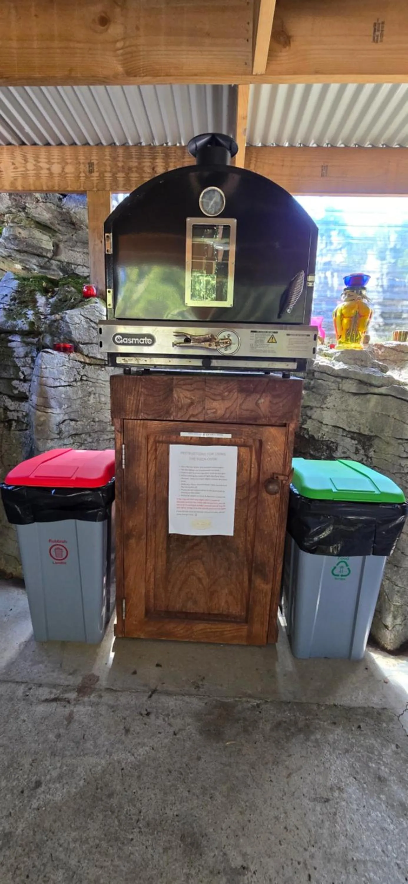 Communal kitchen in The Rocks Chalets