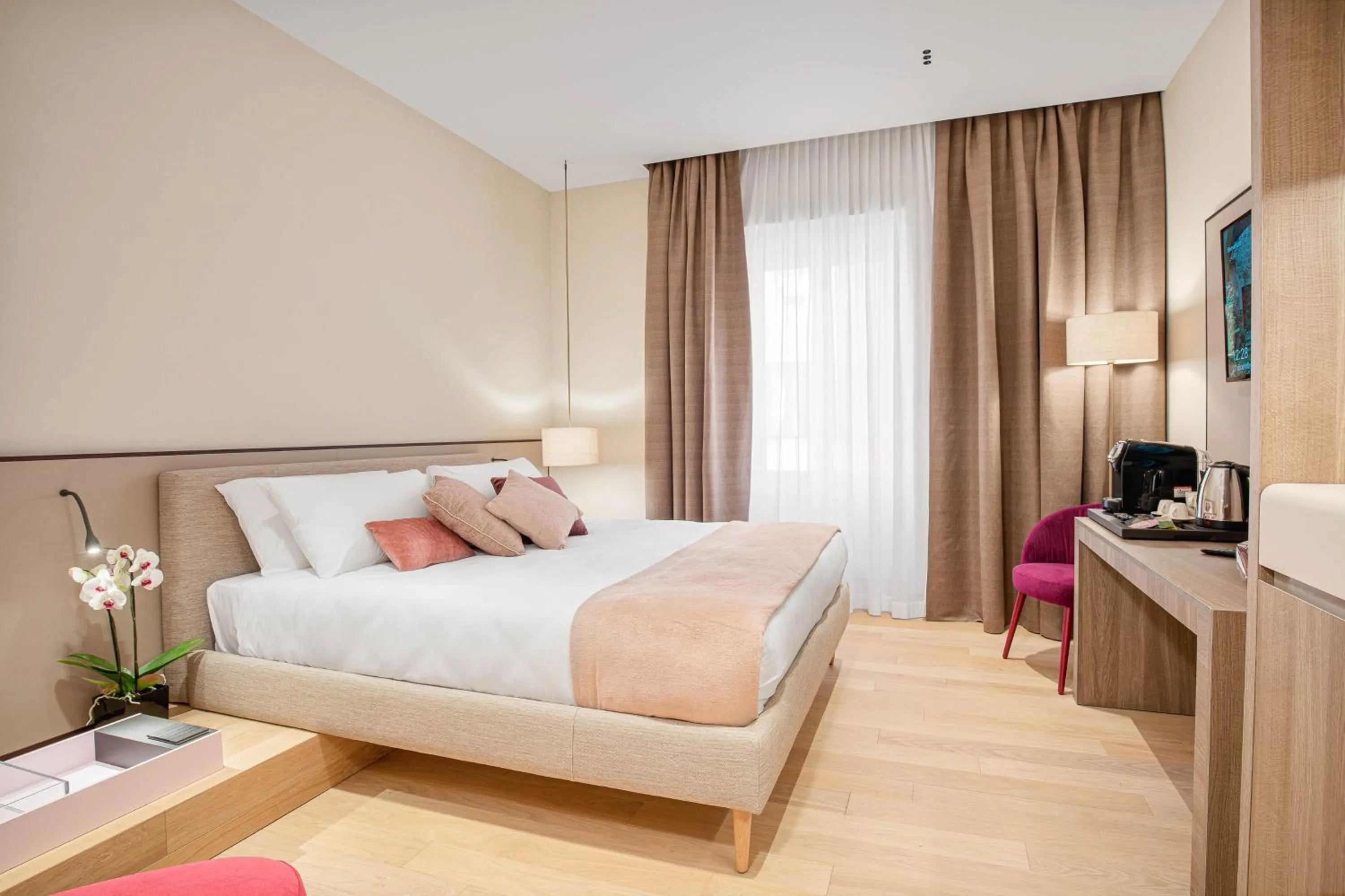 Photo of the whole room, Bed in PALAZZO UBERTINI Urban Suites