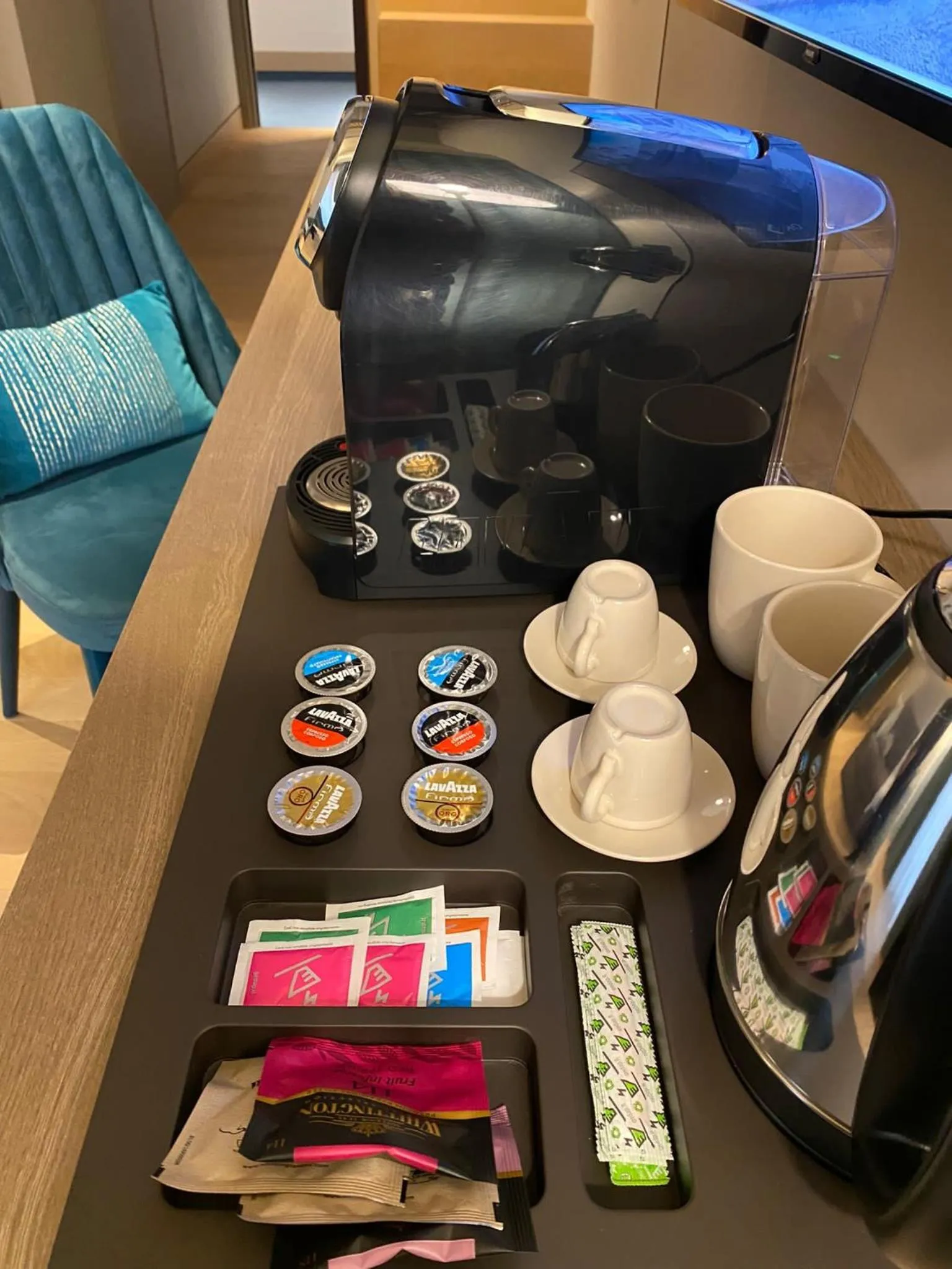 Coffee/tea facilities in PALAZZO UBERTINI Urban Suites