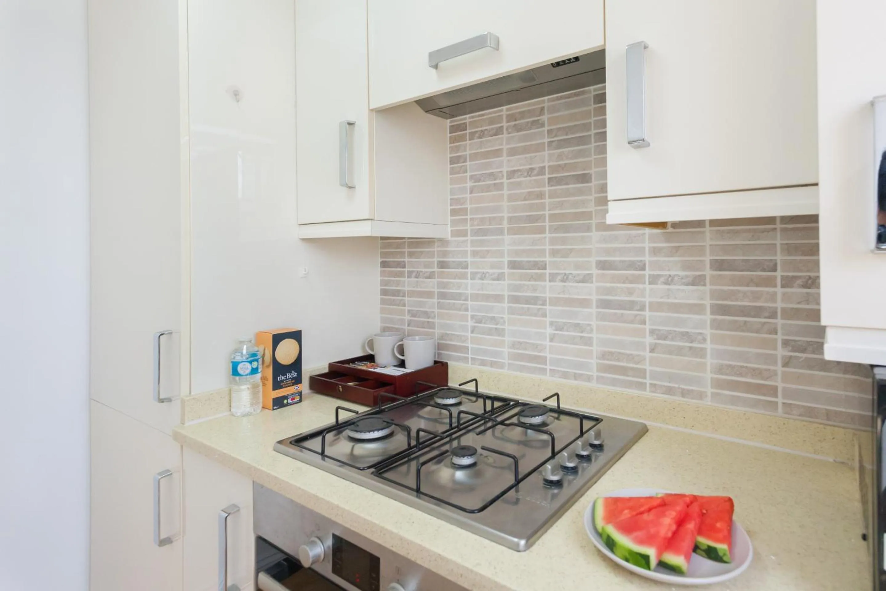 Kitchen or kitchenette in Euston Modern Apartments
