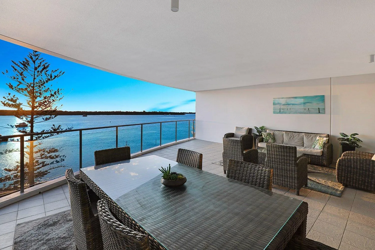 Patio in Silvershore Apartments on the Broadwater