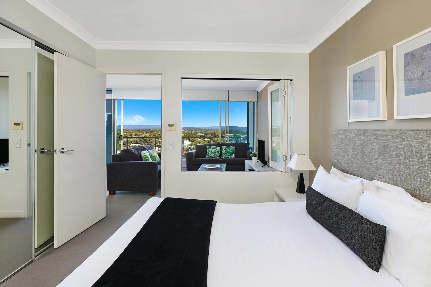 Bed in Silvershore Apartments on the Broadwater