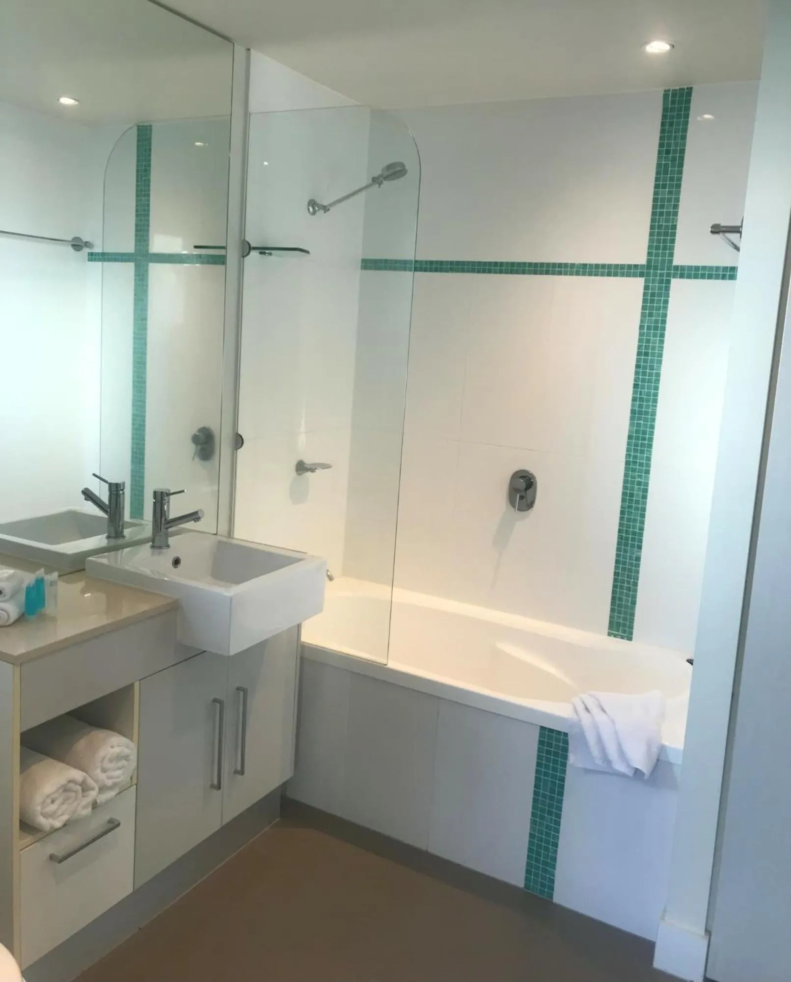 Toilet in Silvershore Apartments on the Broadwater