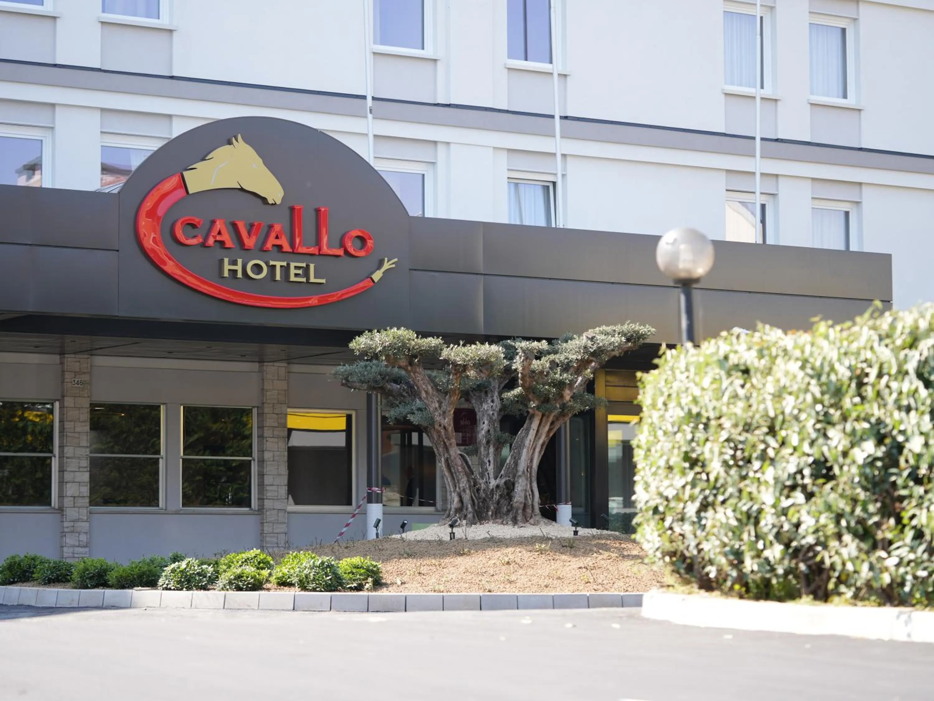 Property logo or sign in Cavallo Hotel Verona Est