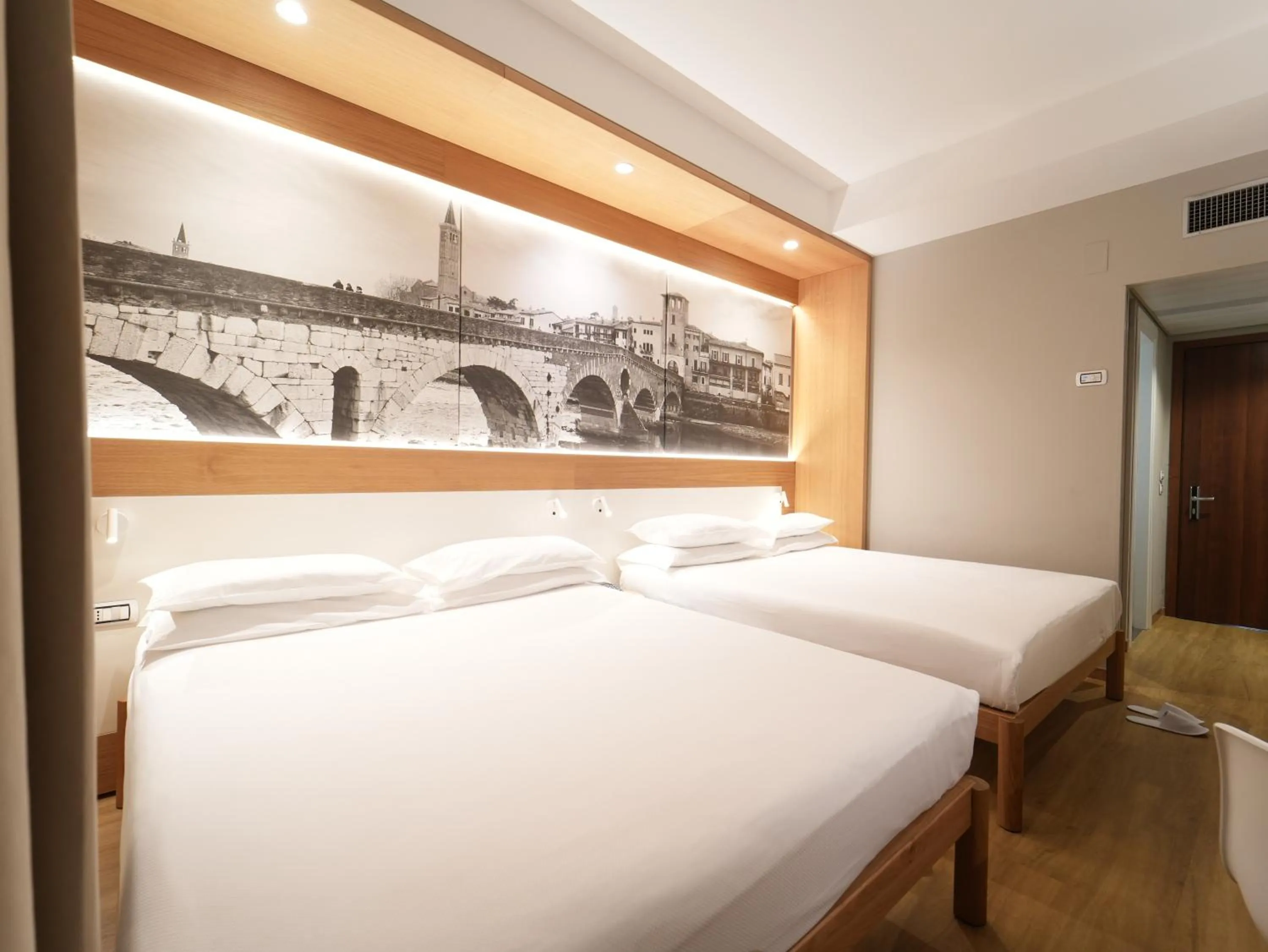 Photo of the whole room, Bed in Cavallo Hotel Verona Est