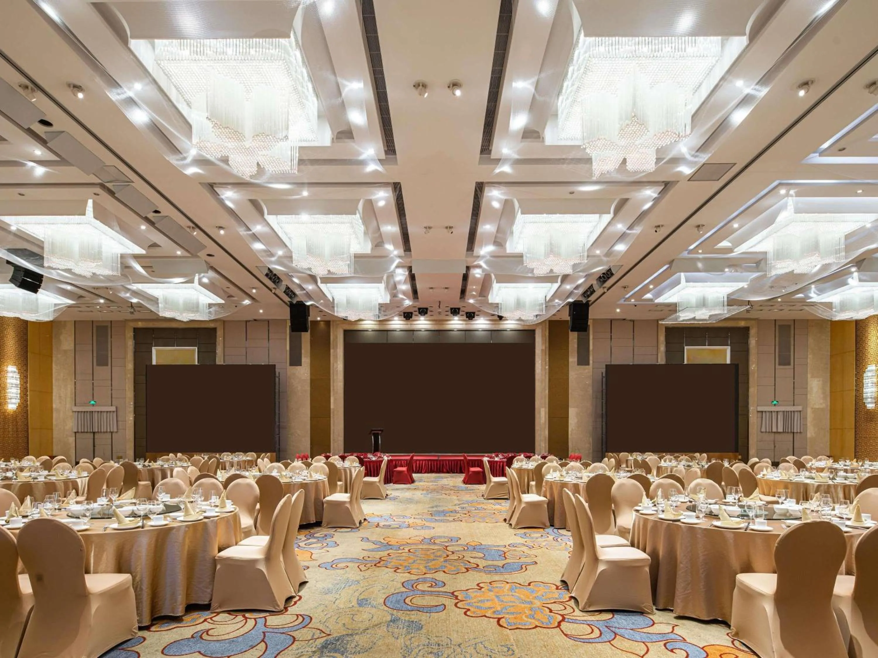 Meeting/conference room in Swissôtel Guangzhou