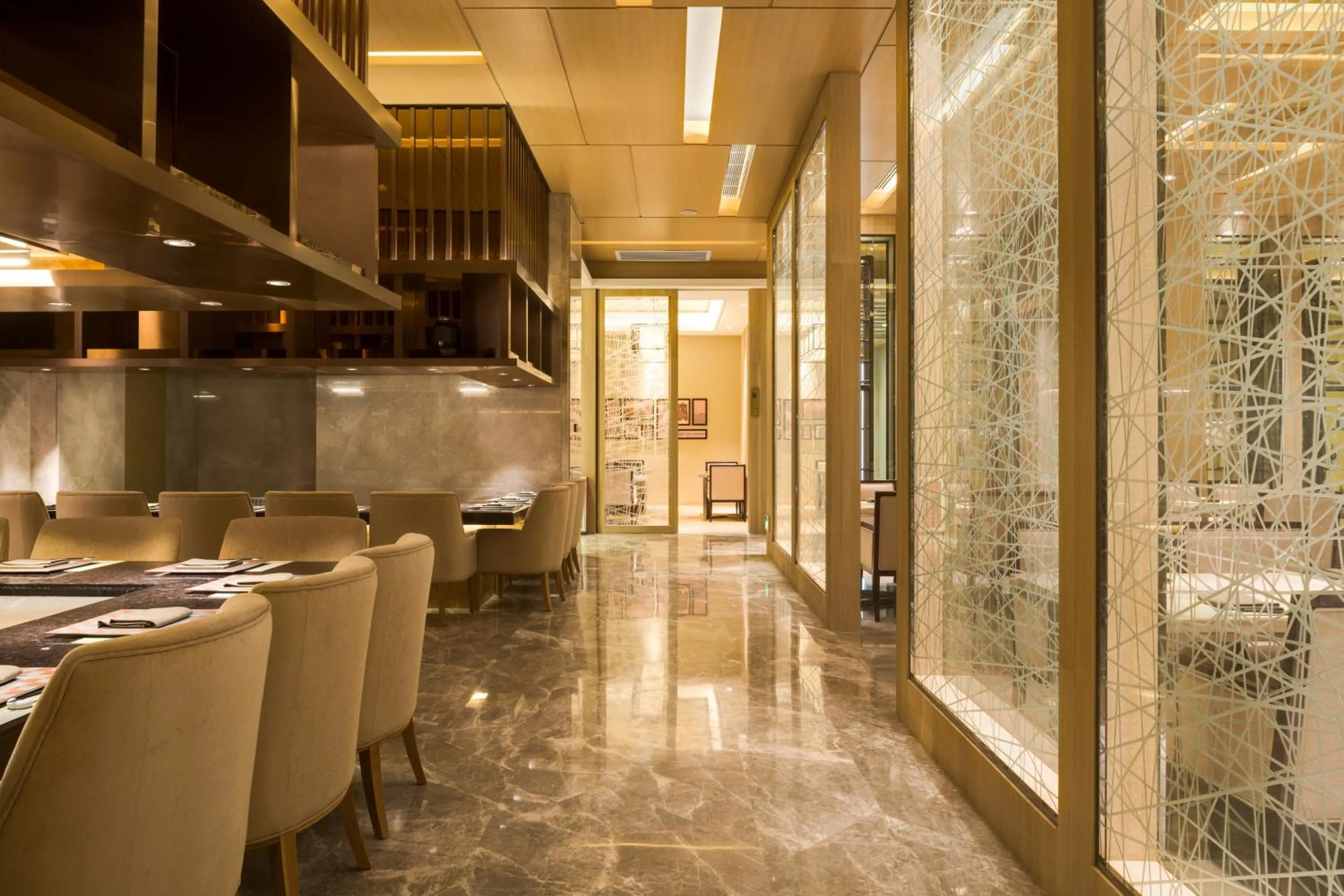 Lounge or bar in Swissôtel Guangzhou