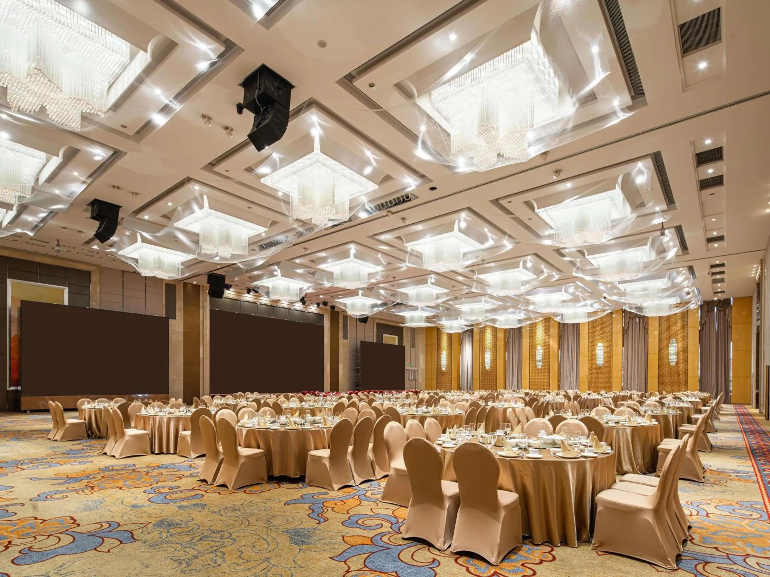 Meeting/conference room in Swissôtel Guangzhou