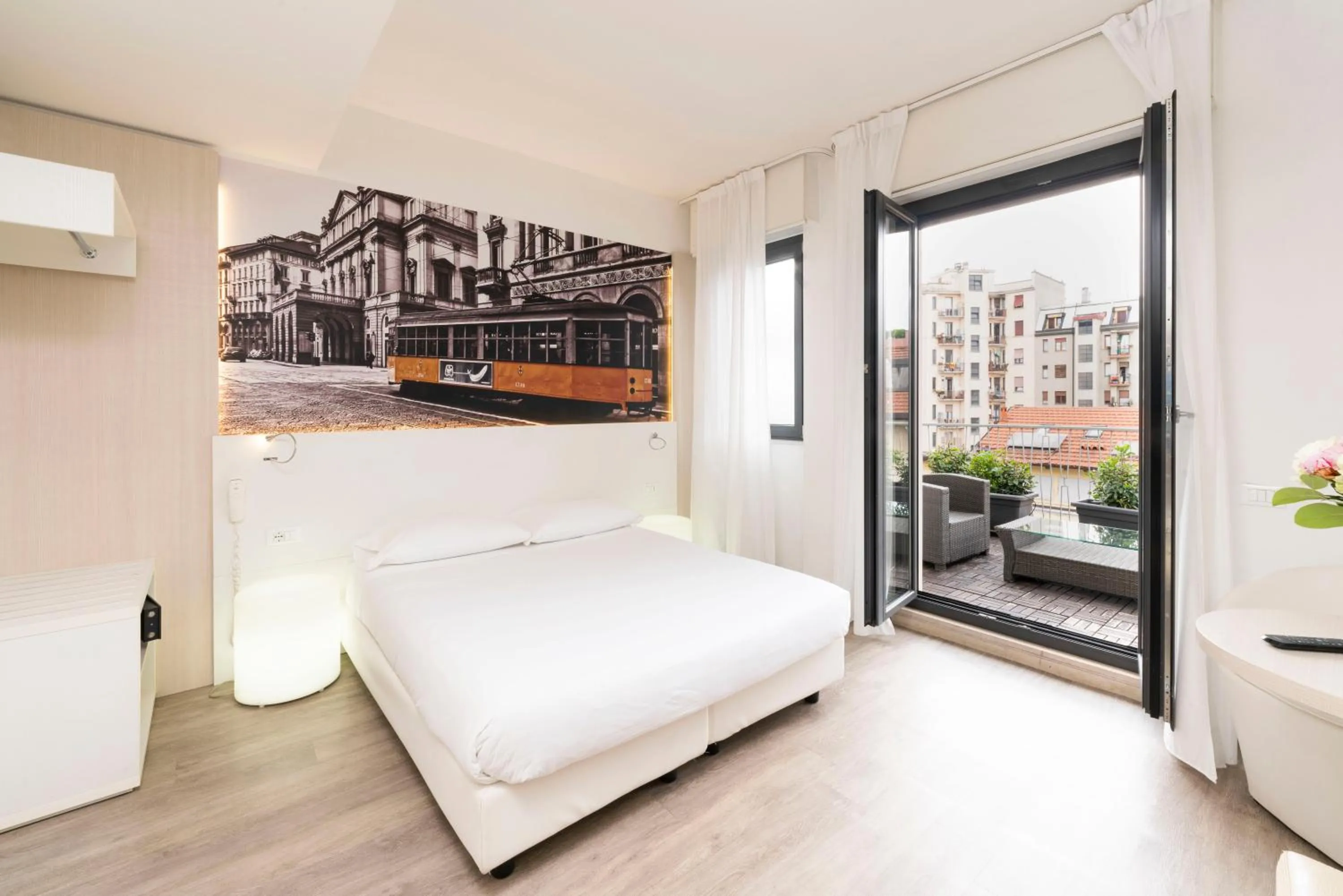 Bed in Kleos Hotel Milano Città Studi by Kleos Group Collection